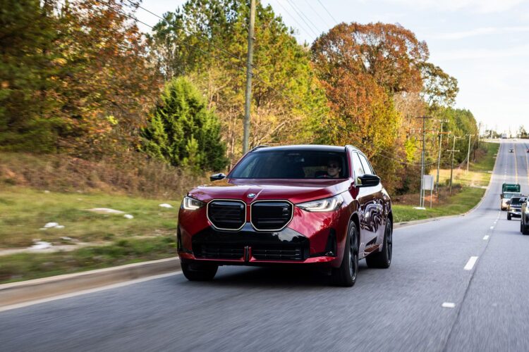 View Exterior Photos of the 2025 BMW X3