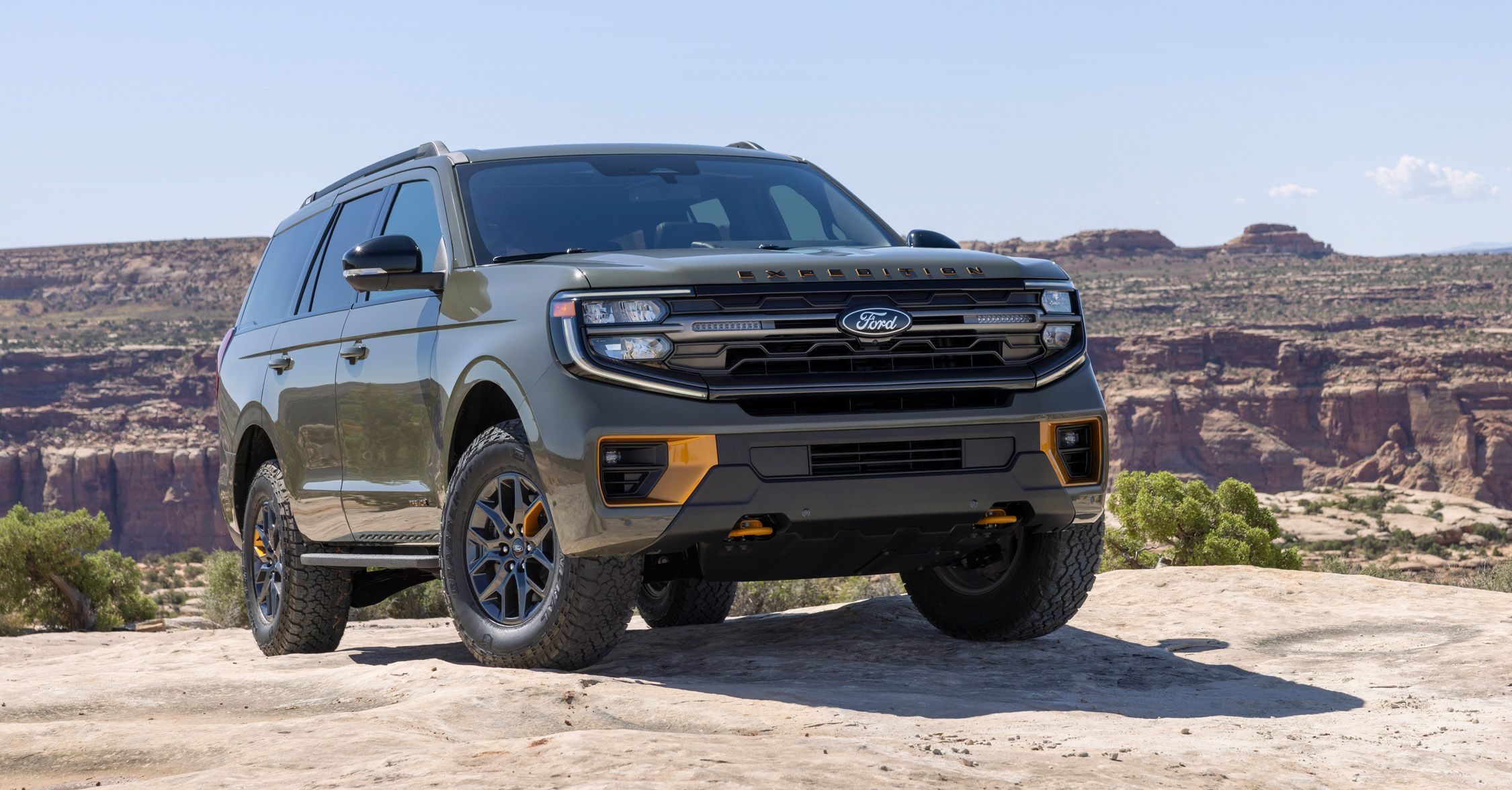 2025 Ford Expedition Gets More Expensive, New Tremor Starts at $83,025