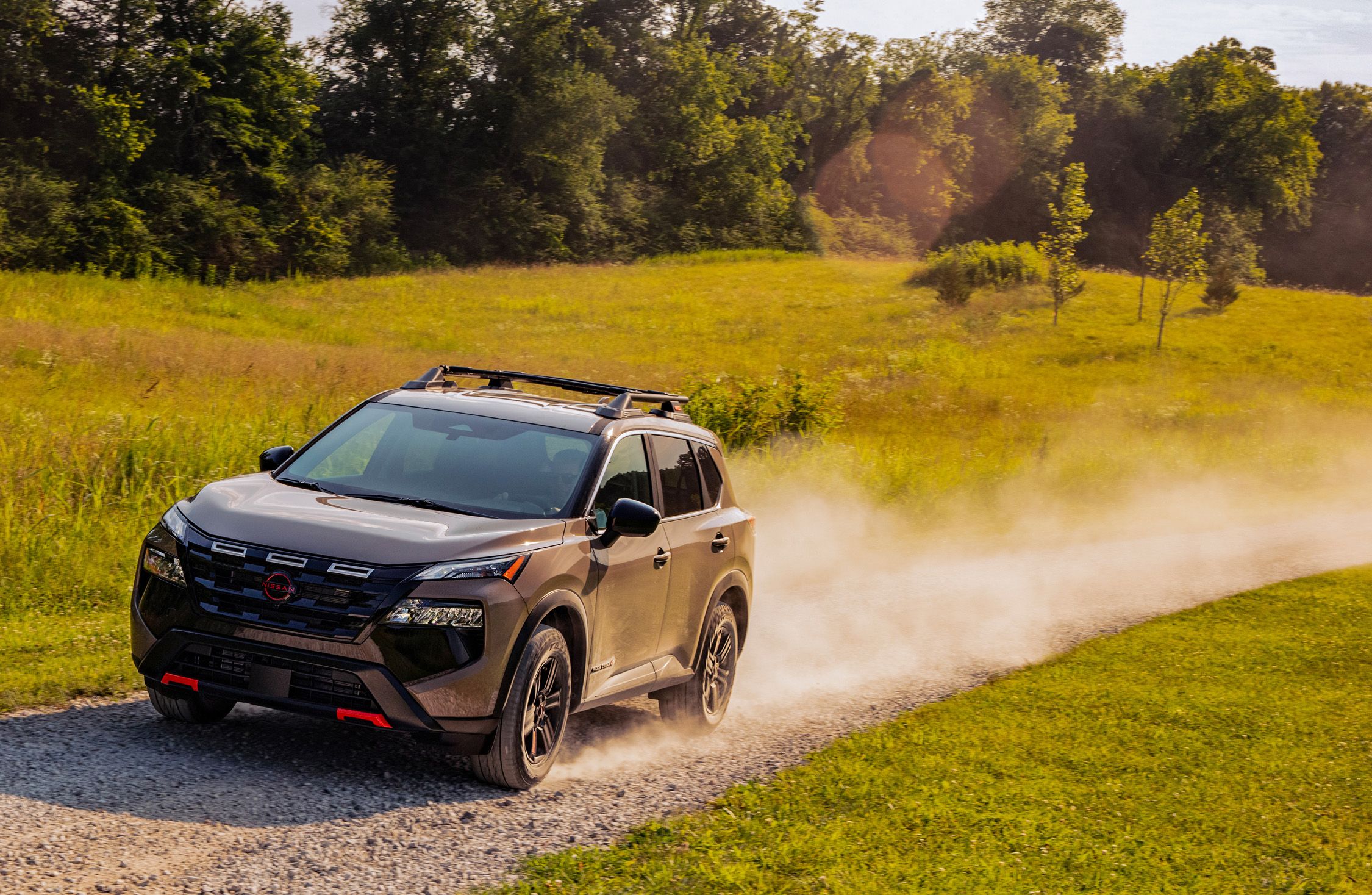 Exterior Photos of the 2025 Nissan Rogue Rock Creek