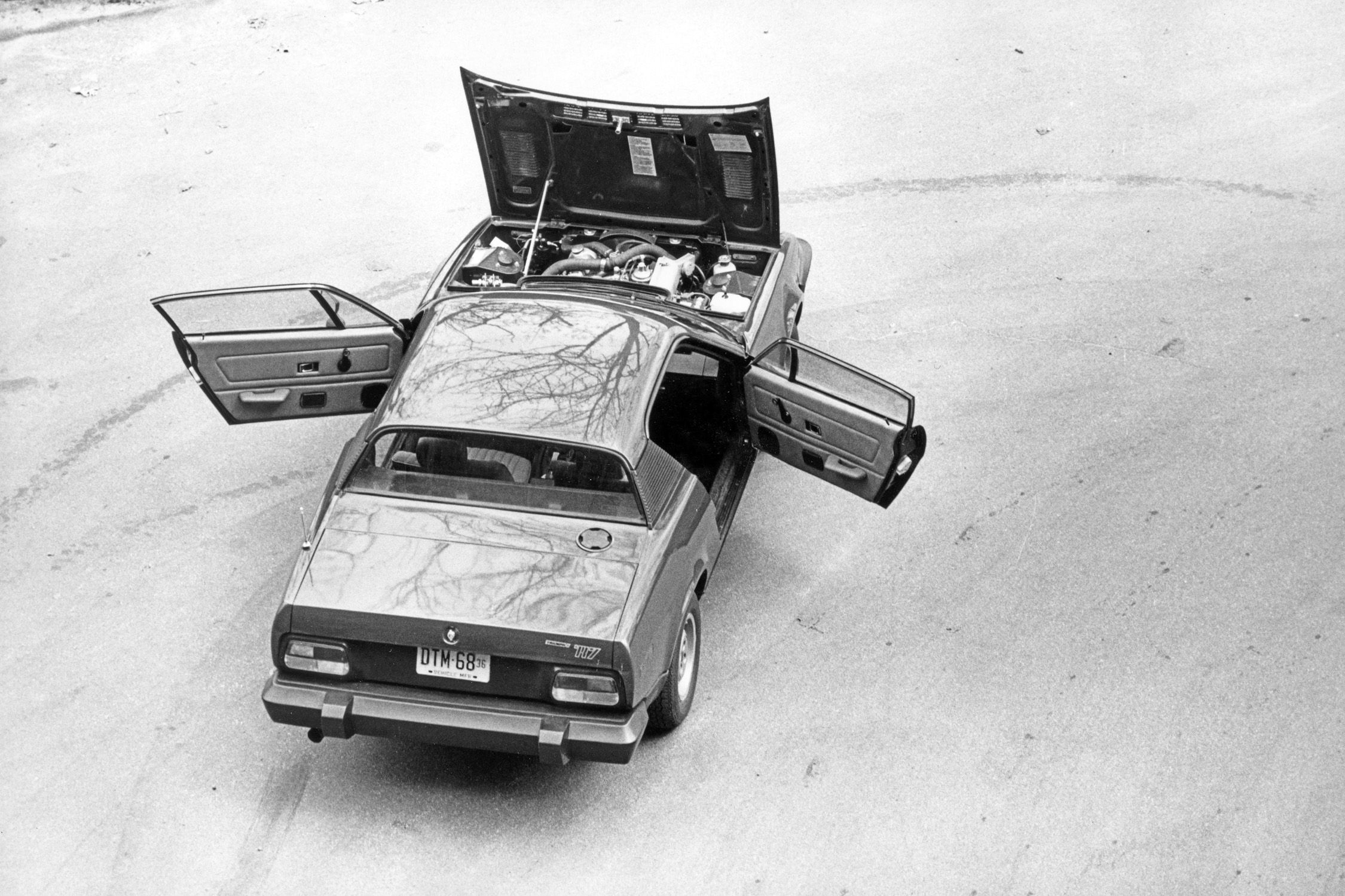 View Photos of the 1977 Triumph TR7 5-Speed