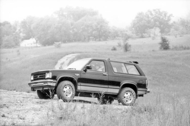 1983 Chevrolet S-10 Blazer 4×4 Is a Scale Model with Big Aspirations