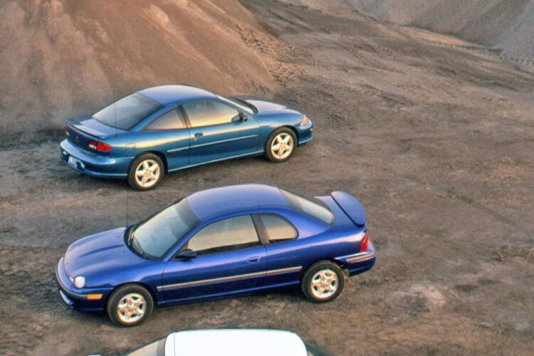 View Photos of the 1995 Starter Coupes