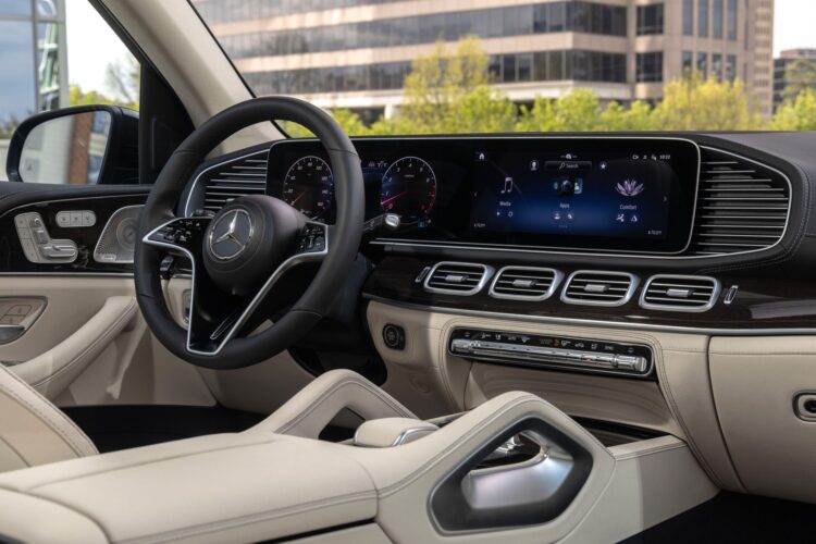 View Interior Photos of the 2024 Mercedes-Benz GLE450