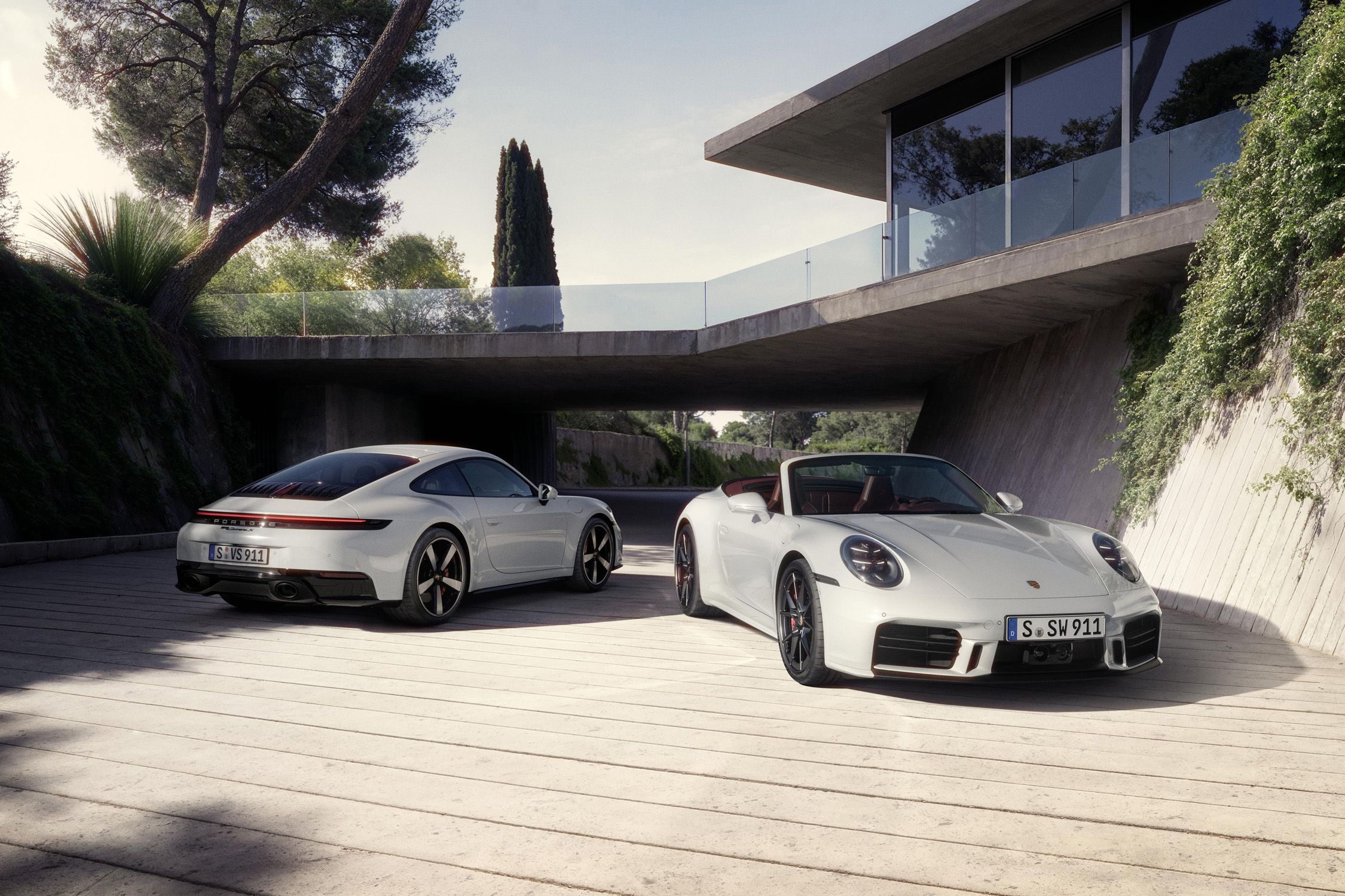 2025 Porsche 911 Carrera S Now Has 473 HP but Loses the Manual Option