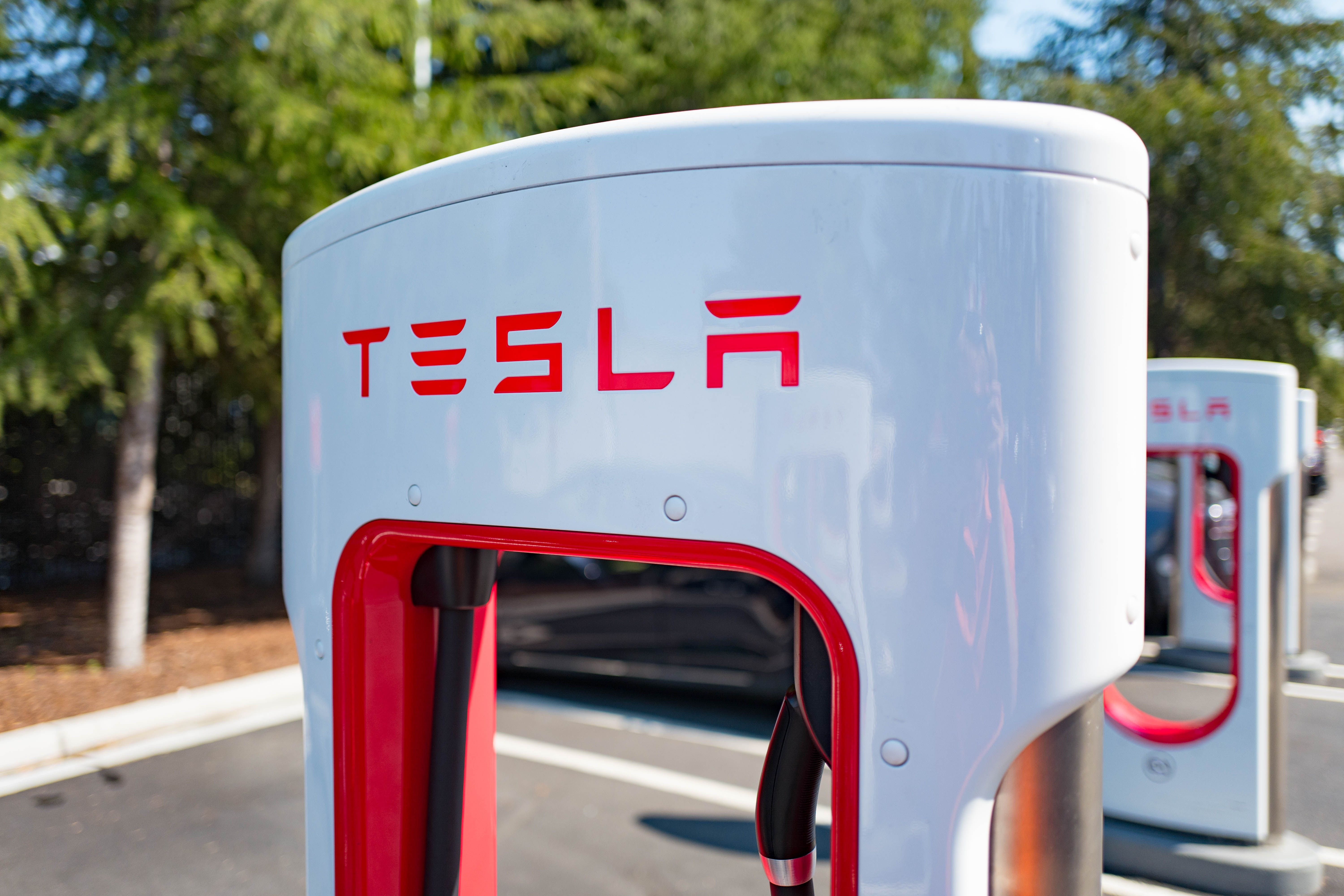 Kia’s Access to the Tesla Supercharger Network Delayed over ‘Technical Issues’