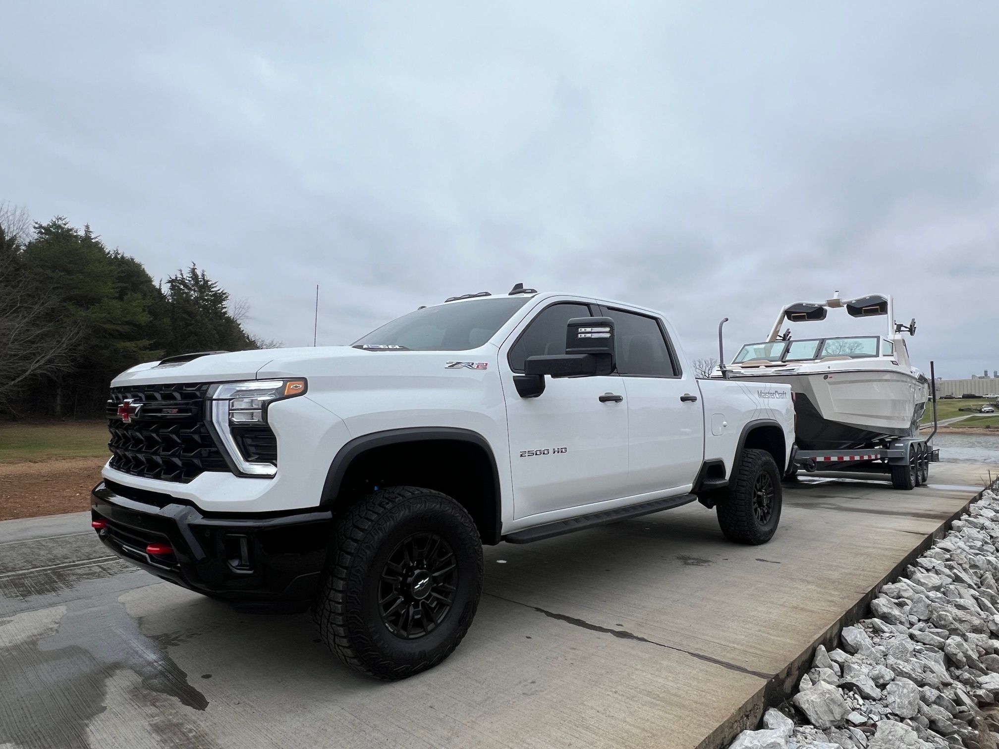 MasterCraft and Chevy Silverado Celebrate Shared V-8s, Sort Of