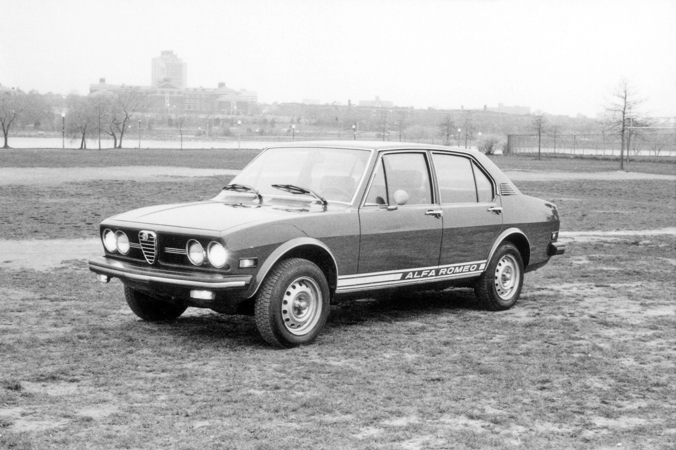 Tested: 1976 Alfa Romeo Alfetta Treads a Fine Line