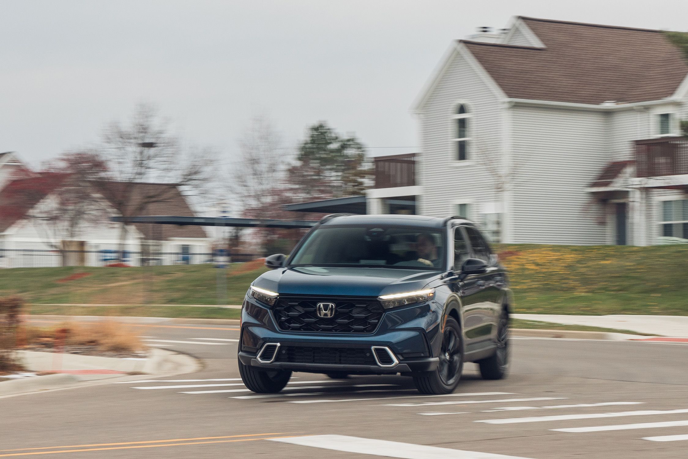 View Exterior Photos of the 2025 Honda CR-V Hybrid Sport Touring