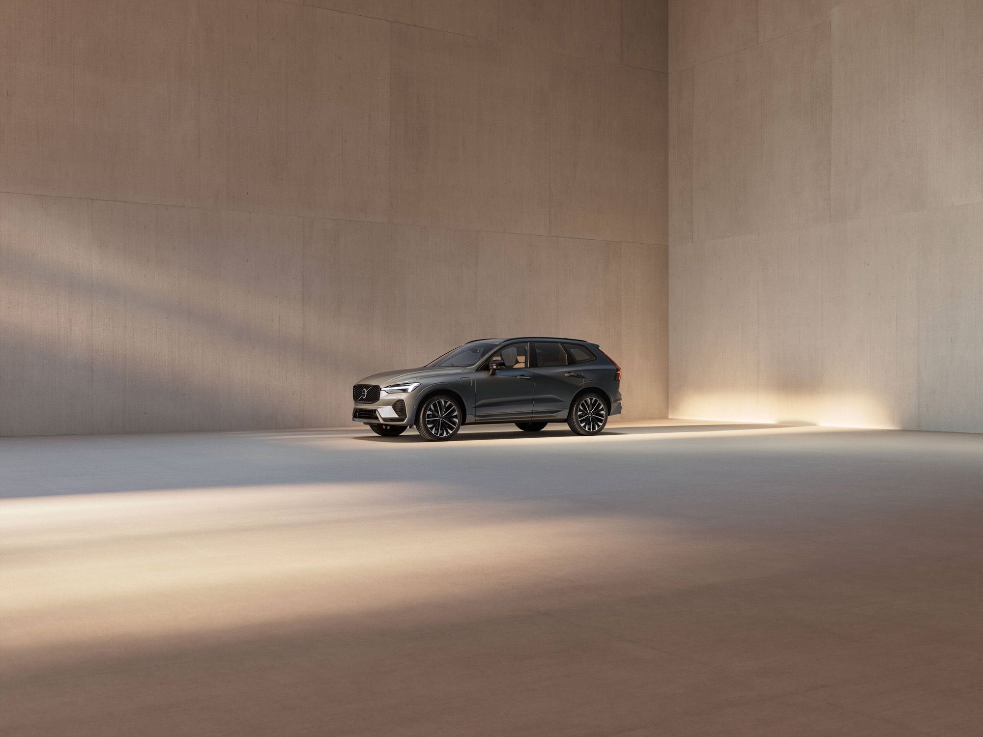 2026 Volvo XC60 Hybrid