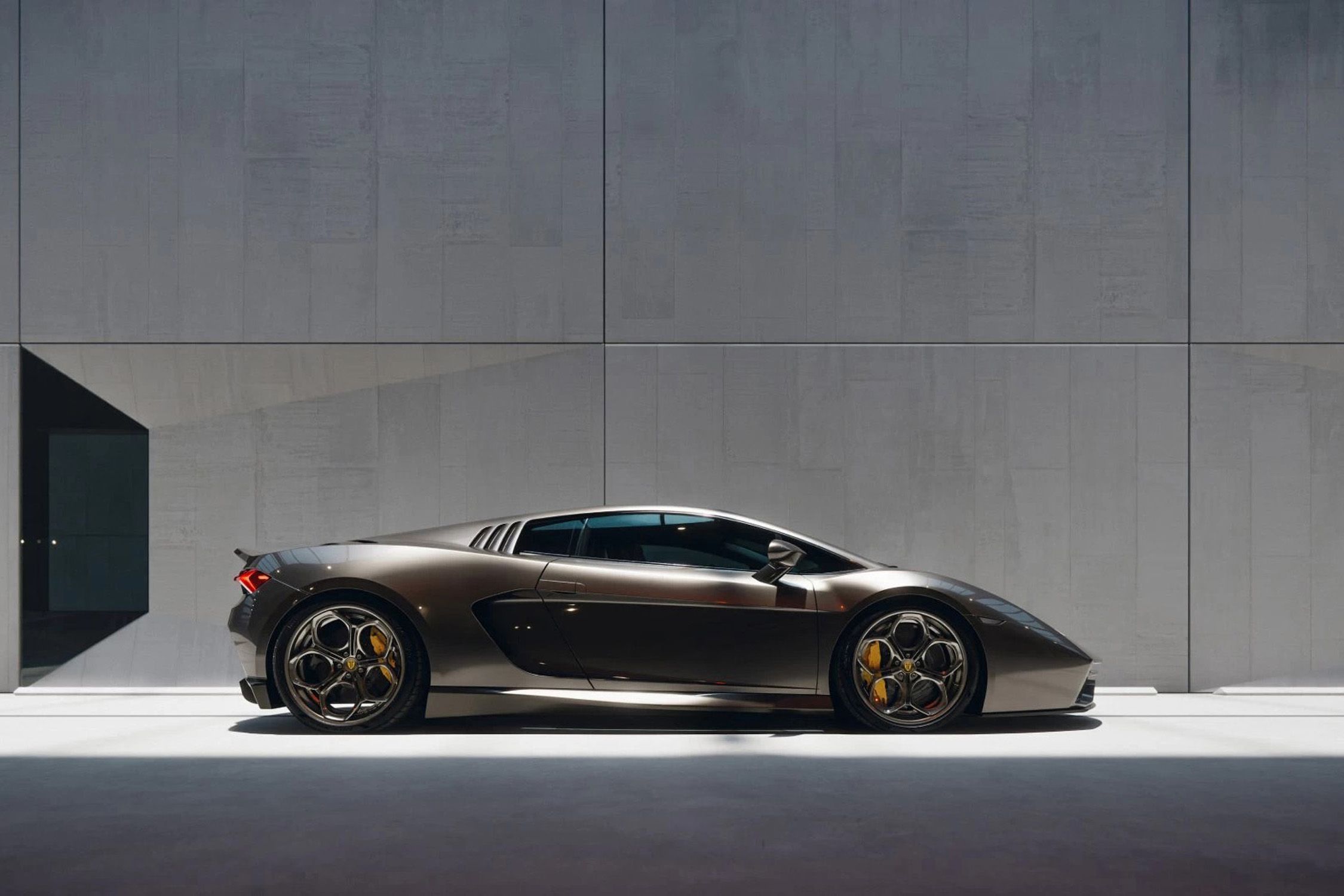 Tedson’s 592-HP Etna Is Based on the Lamborghini Gallardo