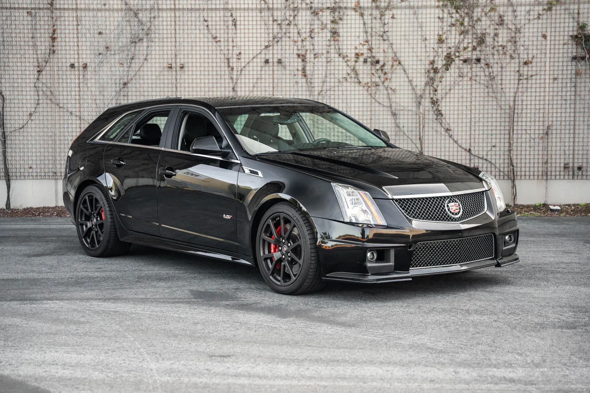 2014 Cadillac CTS-V Six-Speed Wagon Is Today’s Bring a Trailer Find