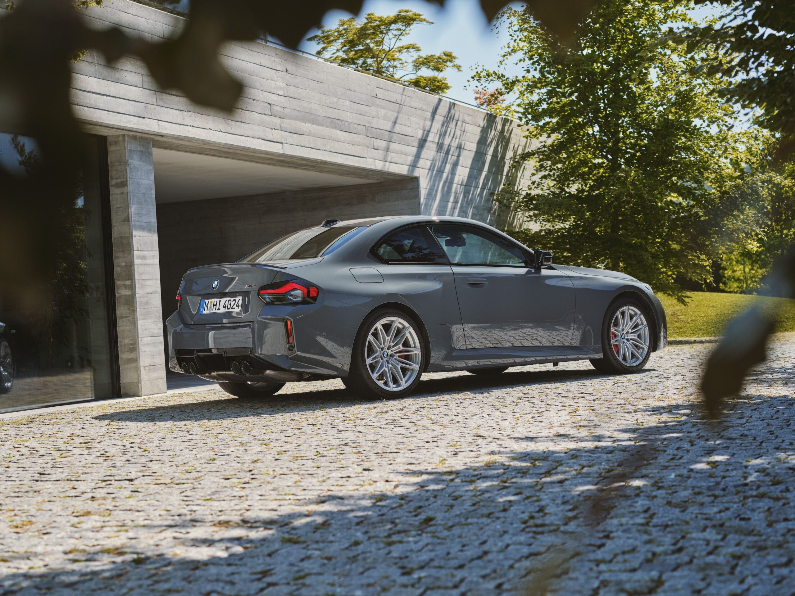 BMW to Cover Tariff Costs for Cars Built in Mexico Through May 1