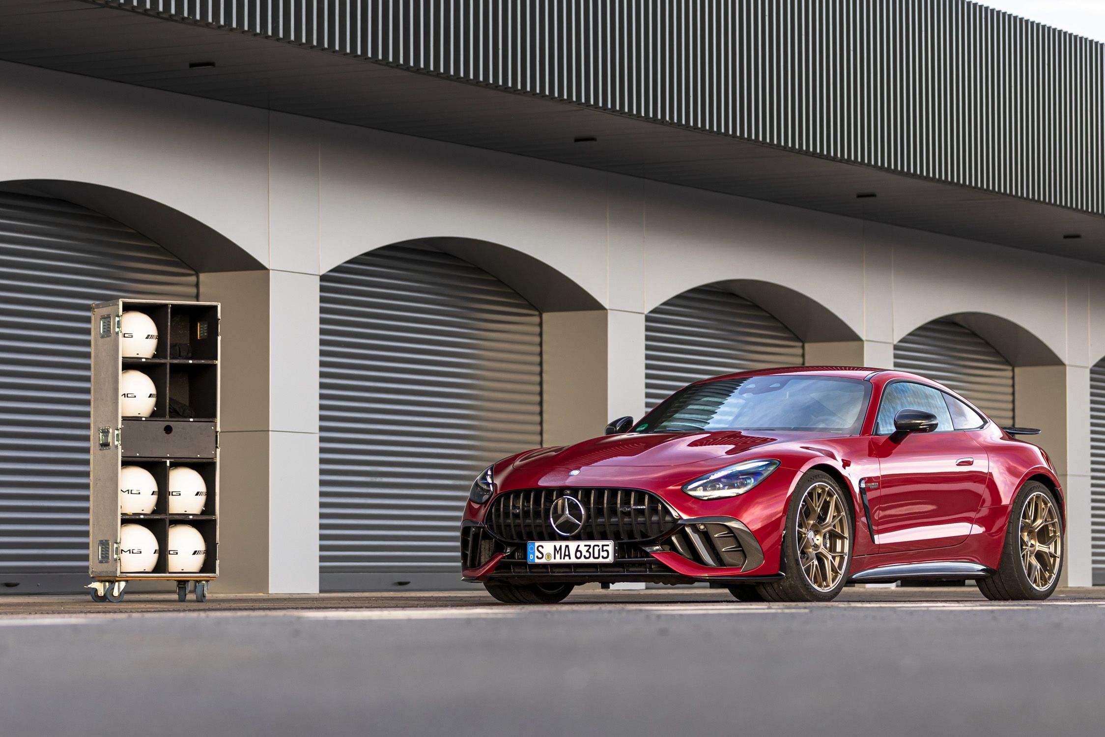 2025 Mercedes-AMG GT63 Pro Is One Way to Spend at Least $197,050