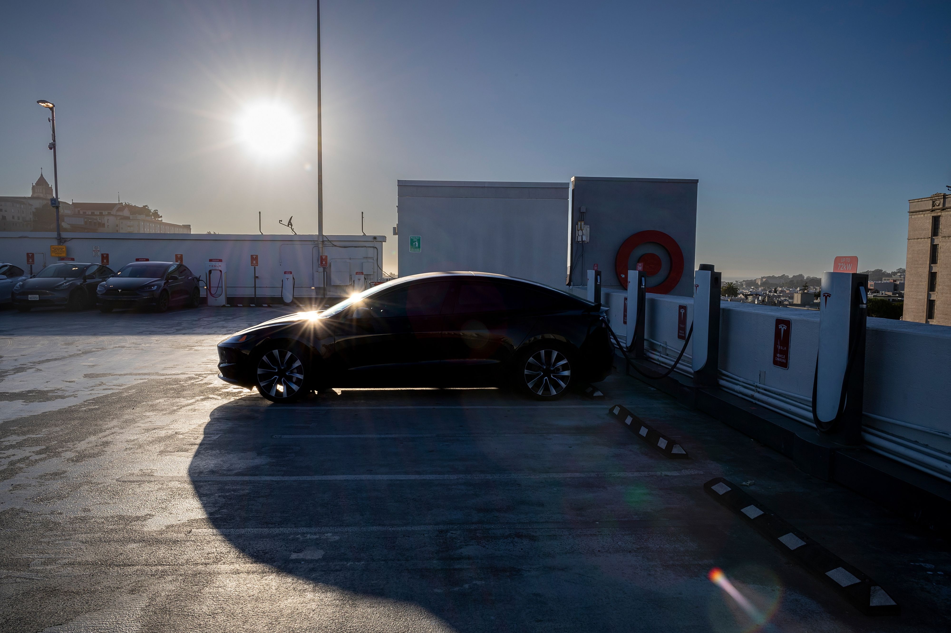 A Power Outage Means You Can’t Charge Your EV: What Do You Do?