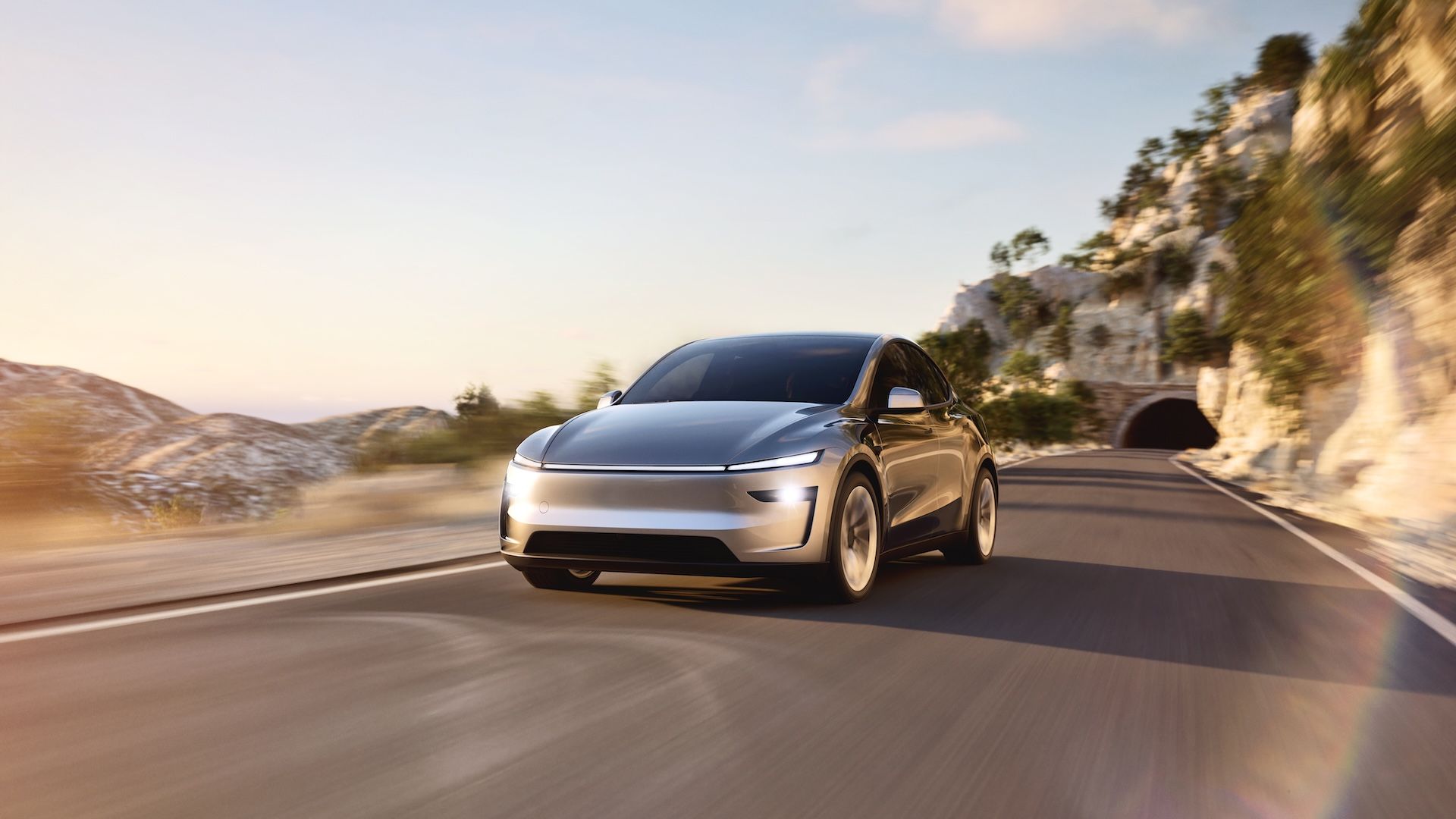 2025 Tesla Model Y’s Special Headlights Won’t Blind Oncoming Drivers