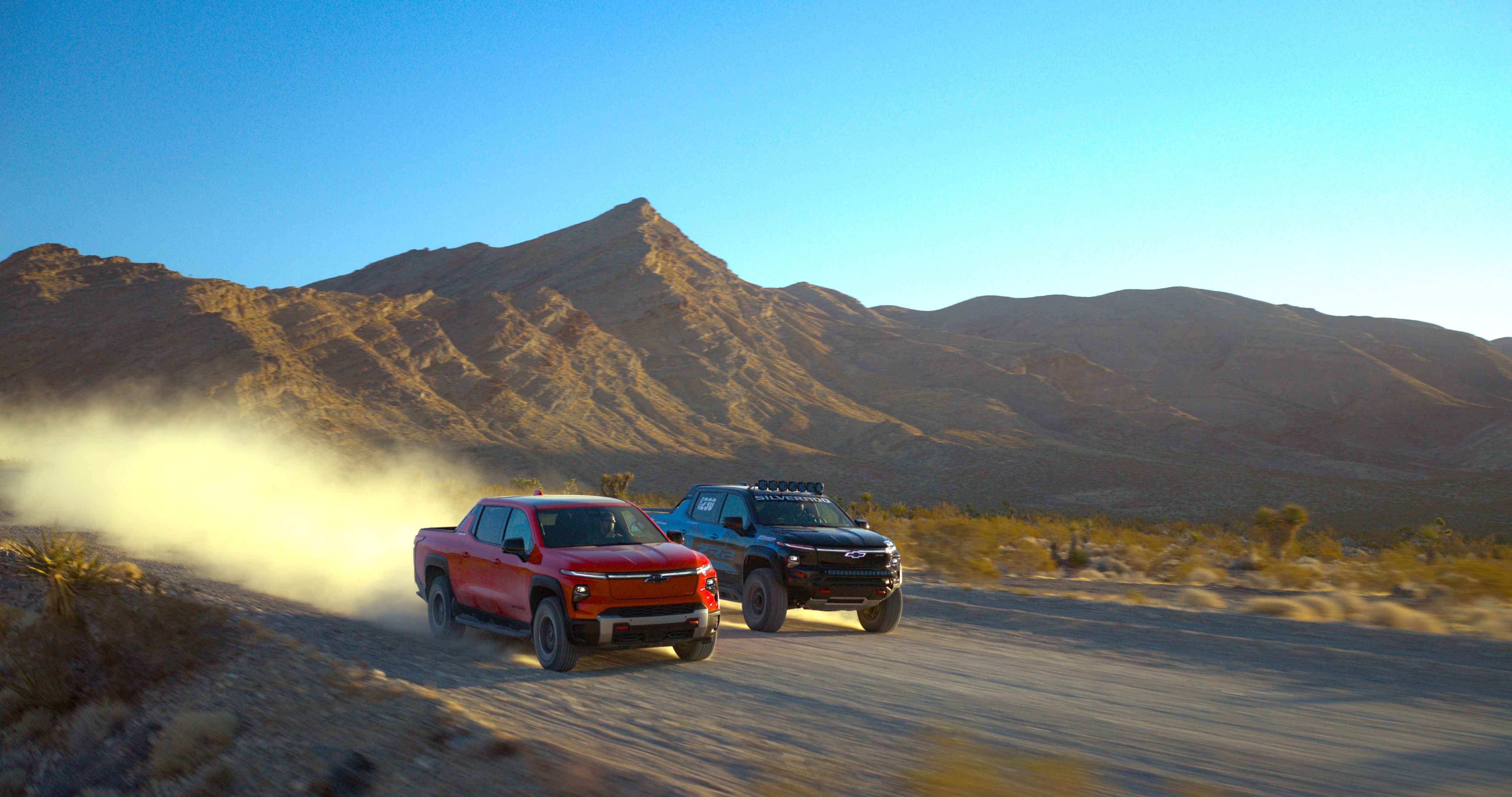 1100-HP Chevy Silverado EV ZR2 Race Truck Hypes Up the Electric Trail Boss