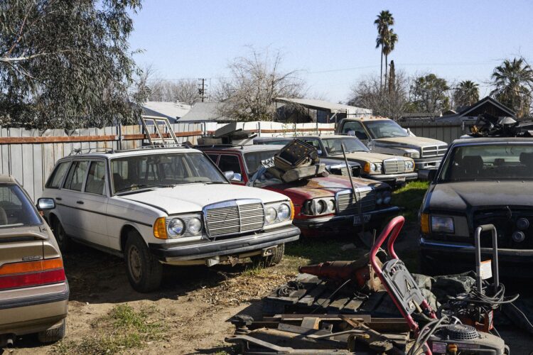 View Photos of the Vintage Mercedes-Benz W123 Suspension Rebuilds