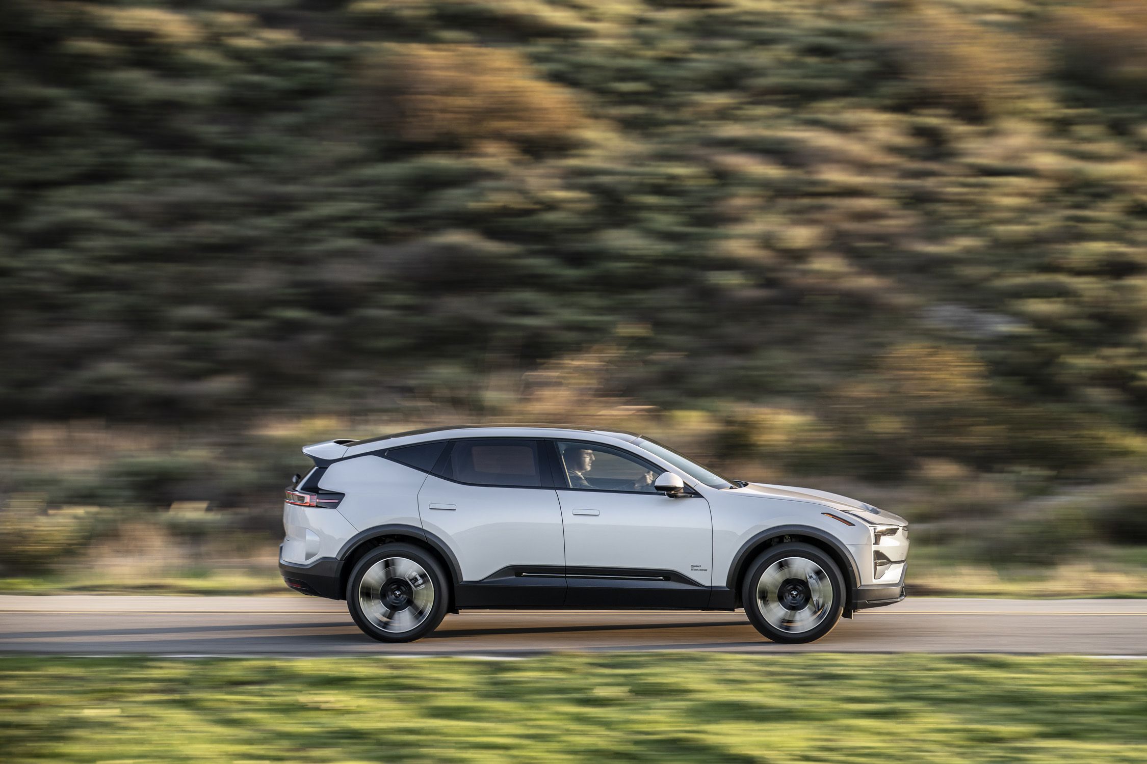 2025 Polestar 3 Long Range Single Motor Goes the Distance