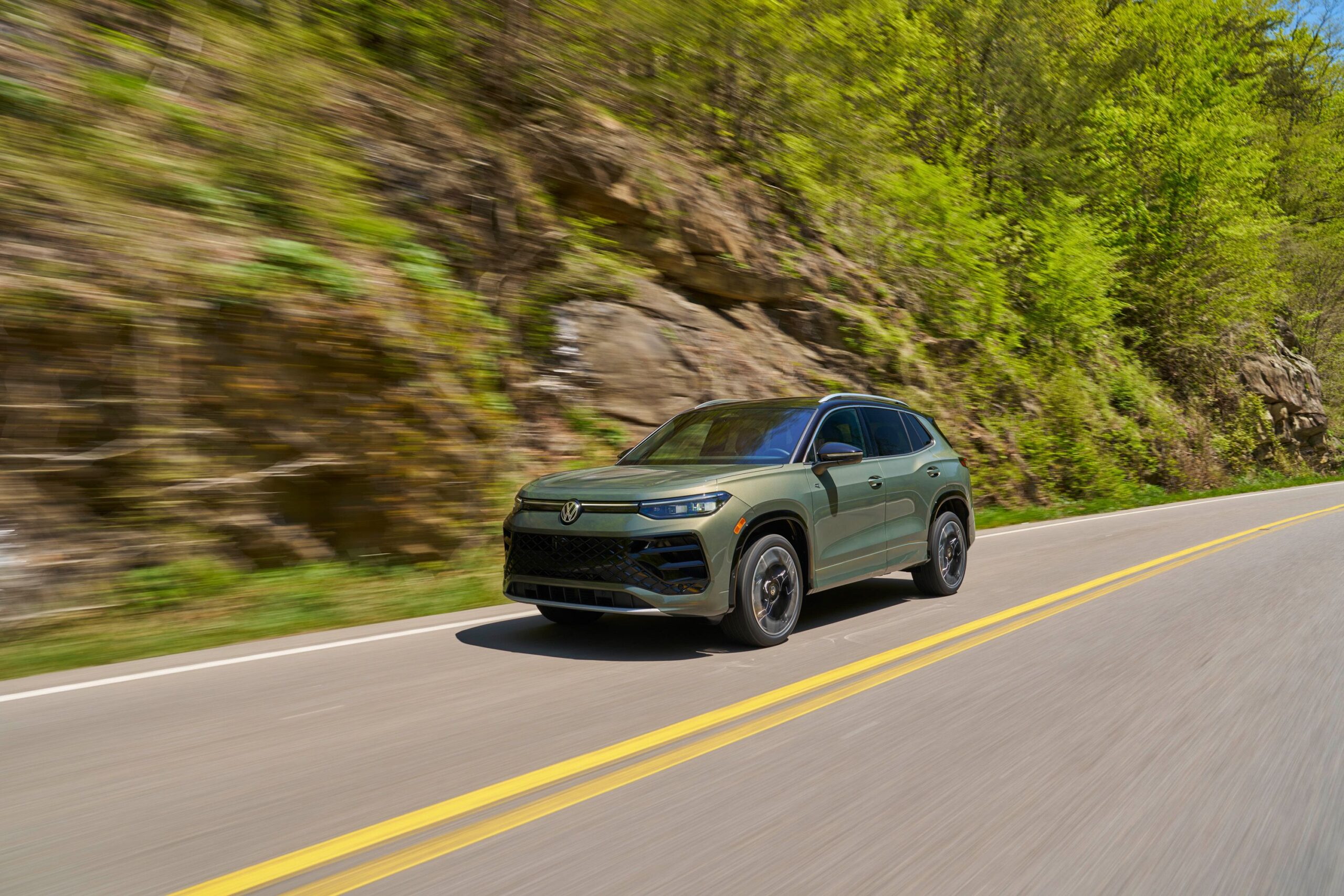 Which Version of the VW Tiguan Gets You the Most for Your Money?