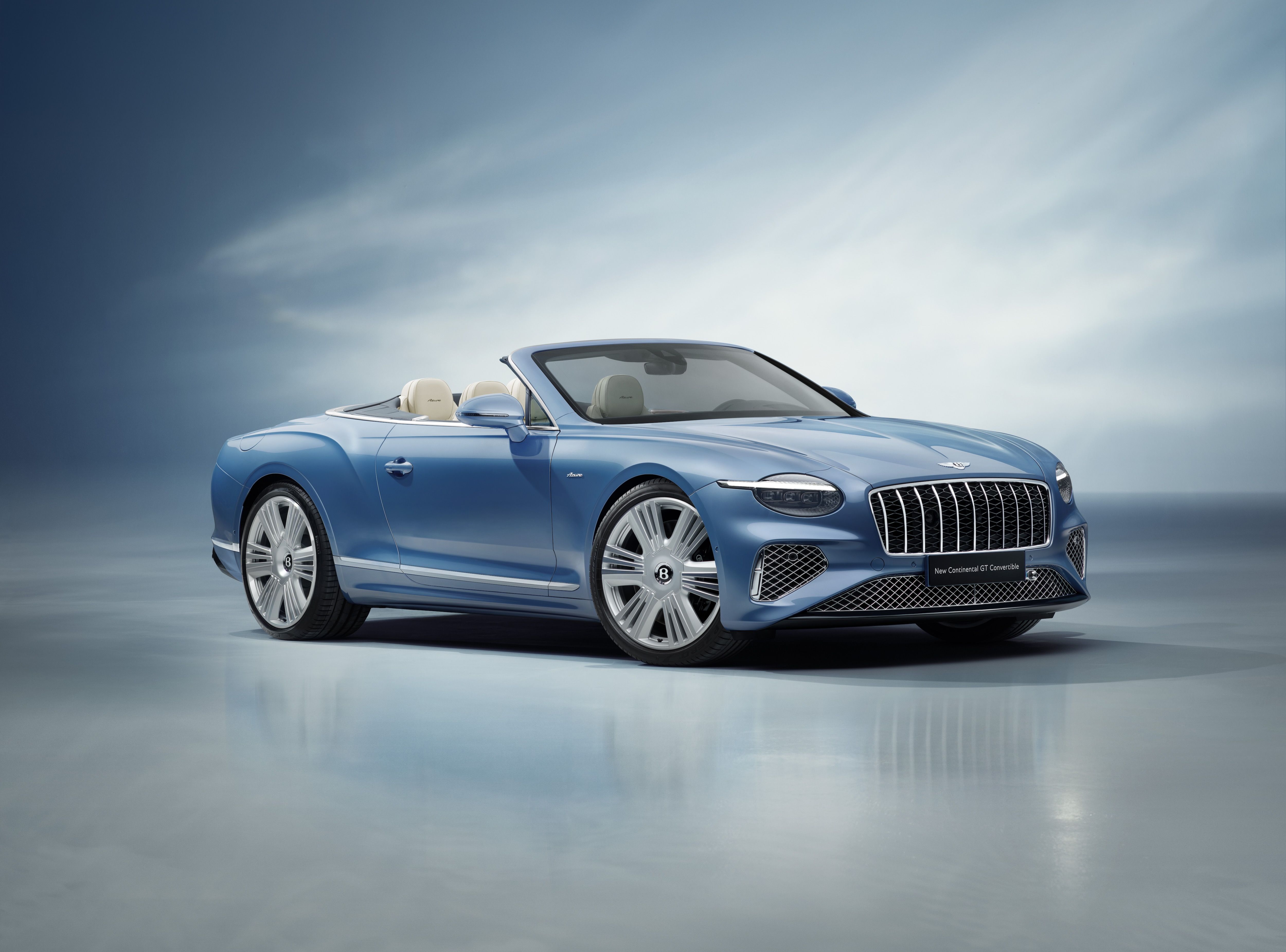 Bentley’s Less Potent Continental and Flying Spur Still Make 671 HP