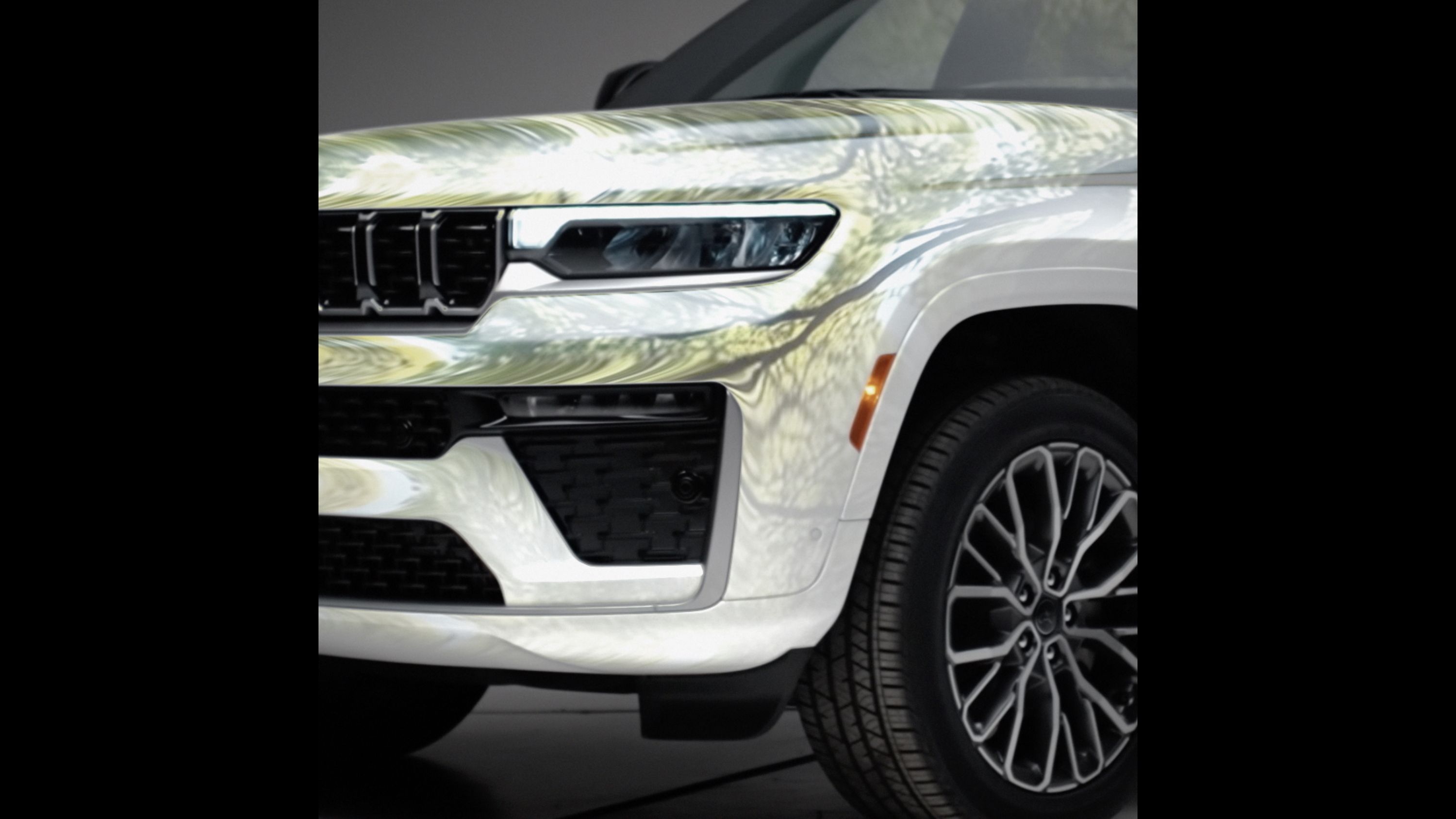 2026 Jeep Grand Cherokee Teased with Tweaked Front End and Cabin