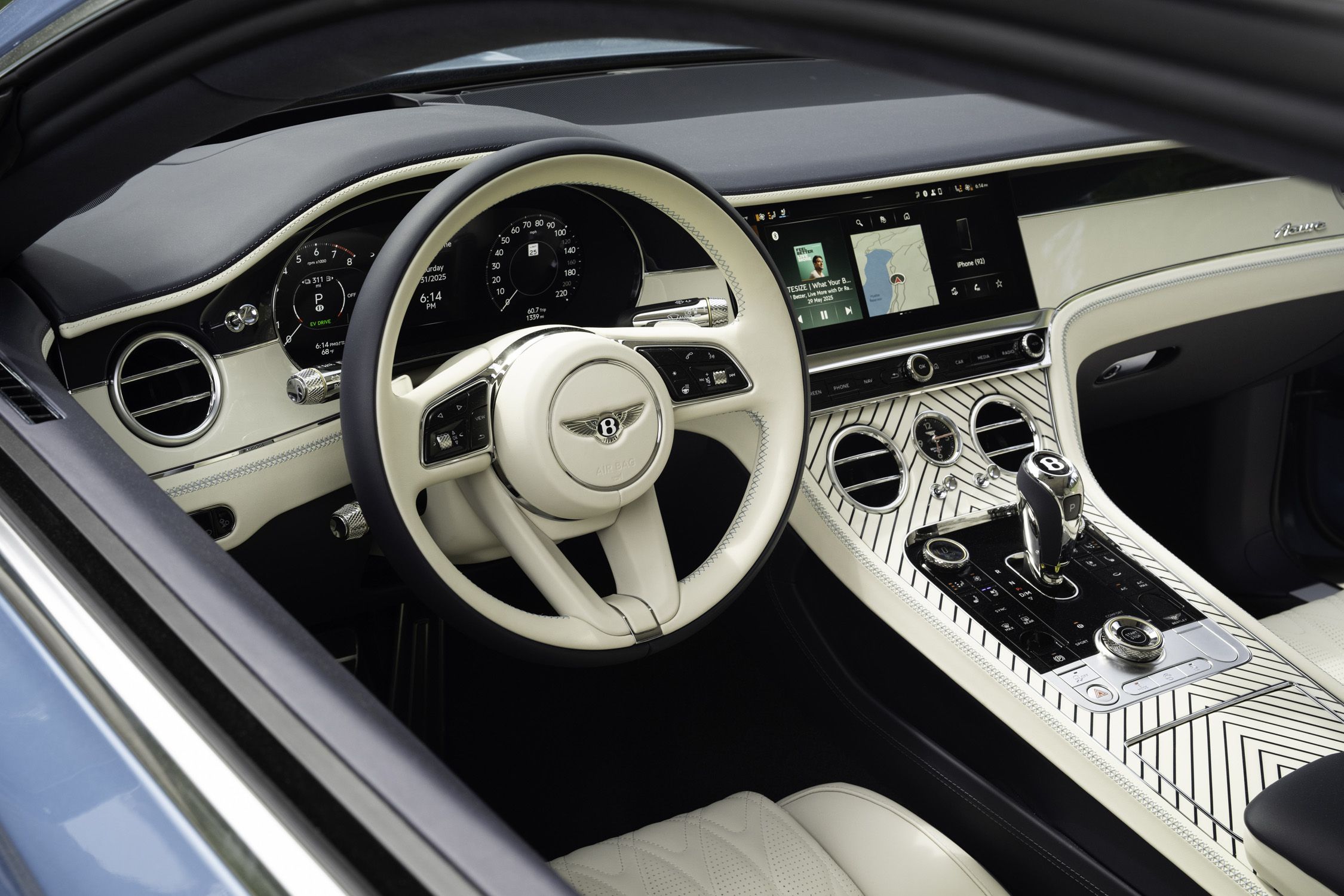 View Interior Photos of the 2025 Bentley Continental GT/GTC