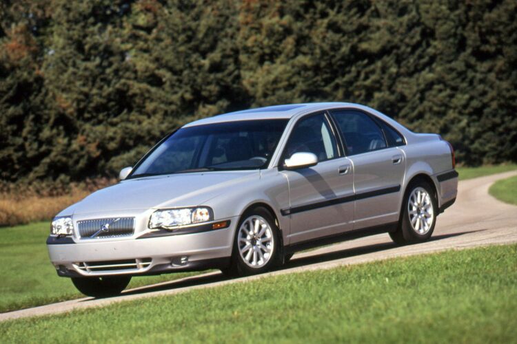 Tested: 1999 Volvo S80 T6 Breaks New Ground