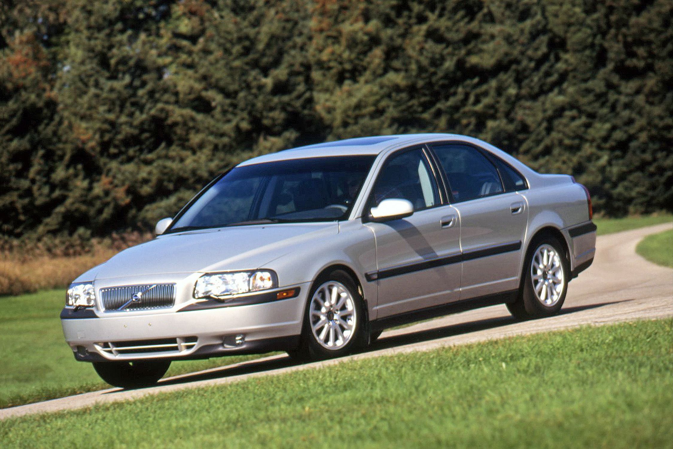 Tested: 1999 Volvo S80 T6 Breaks New Ground