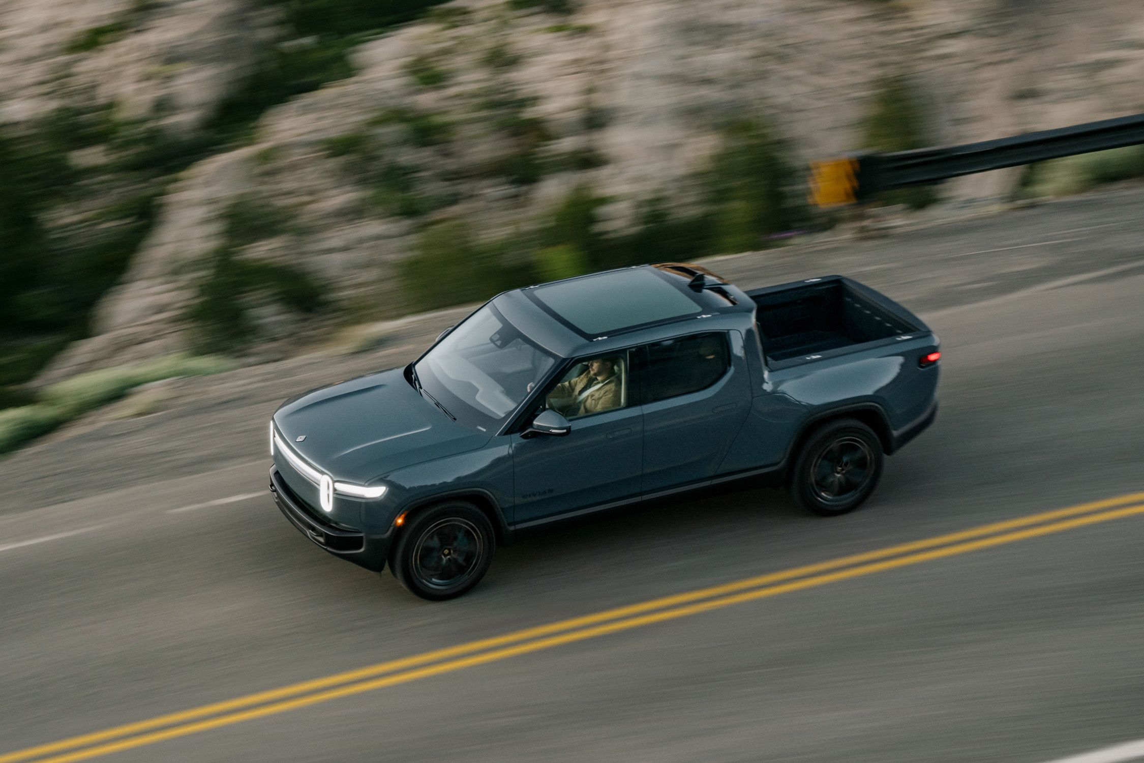 View Photos of the 2026 Rivian R1T Quad-Motor