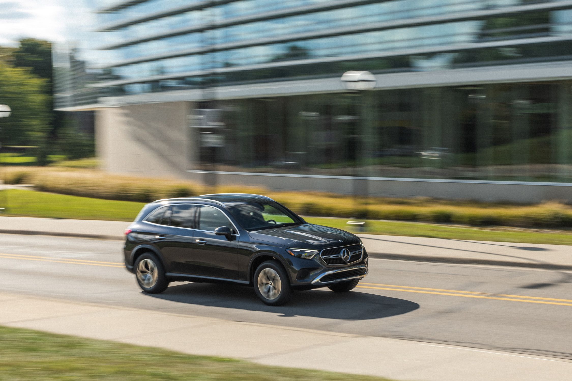2026 Mercedes-Benz GLC350e Hybrid
