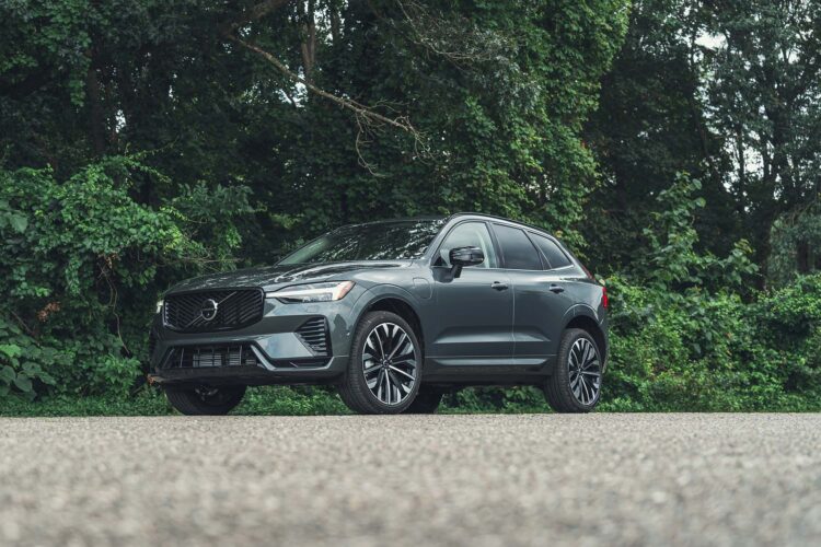 2026 Volvo XC60 Hybrid