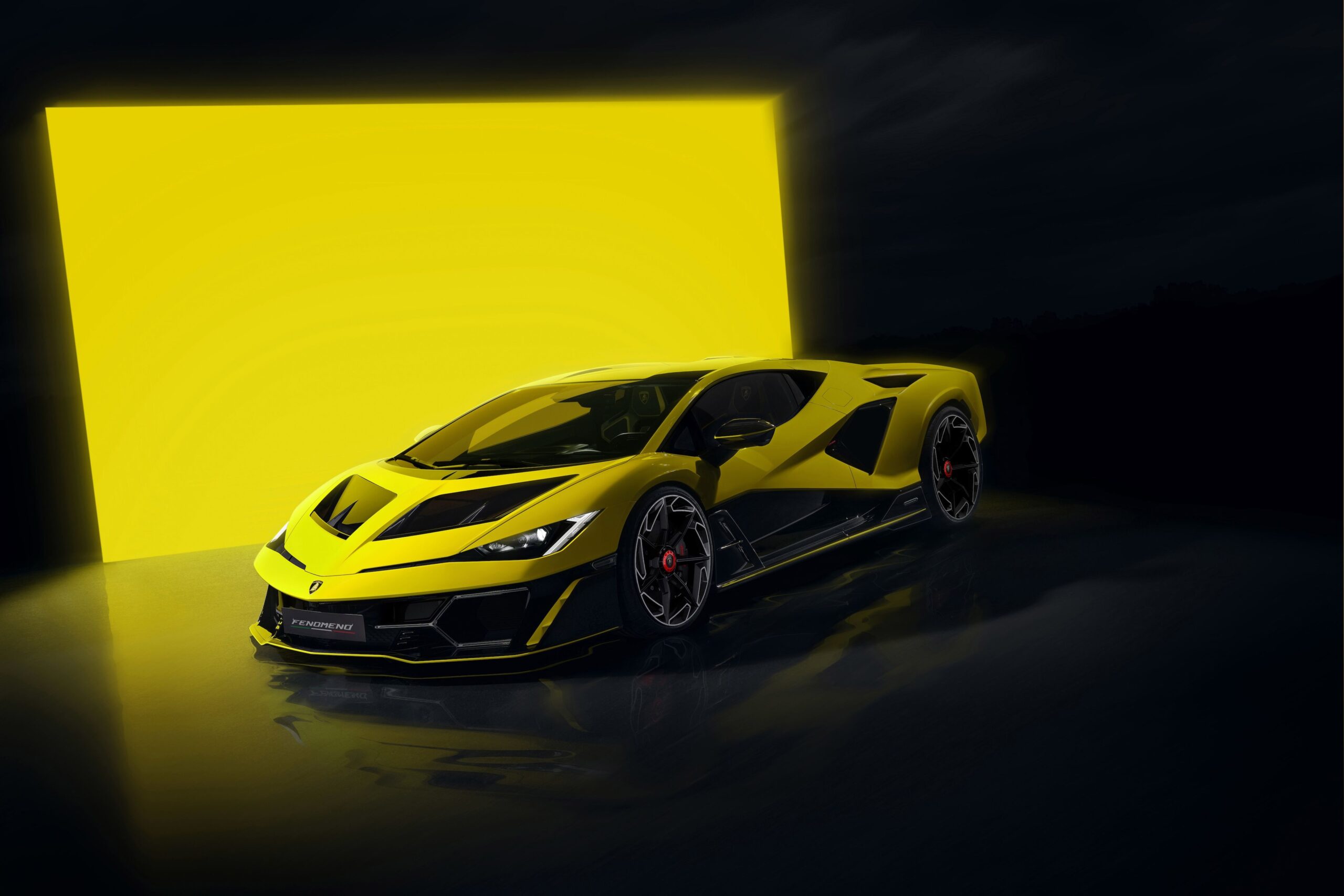 Lamborghini Fenomeno Builds on the Revuelto’s V-12 Madness