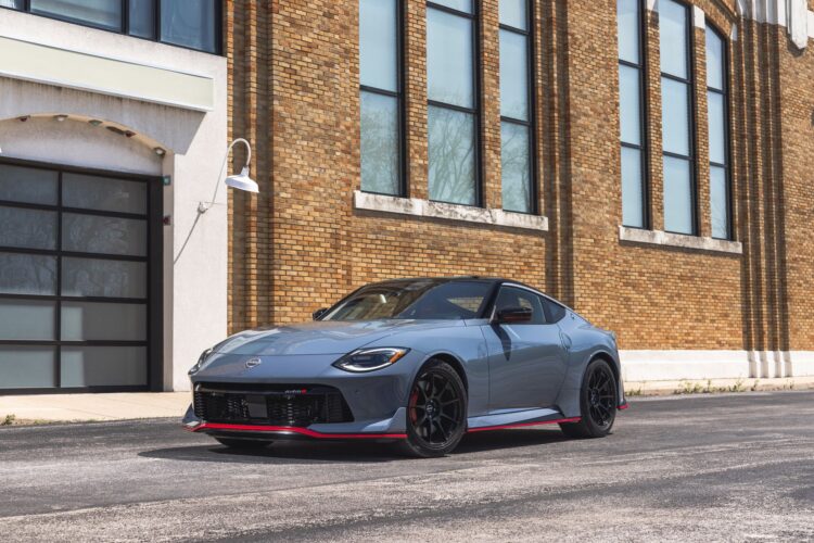 Nissan Will Finally Give the NISMO-Spec Z a Manual Transmission