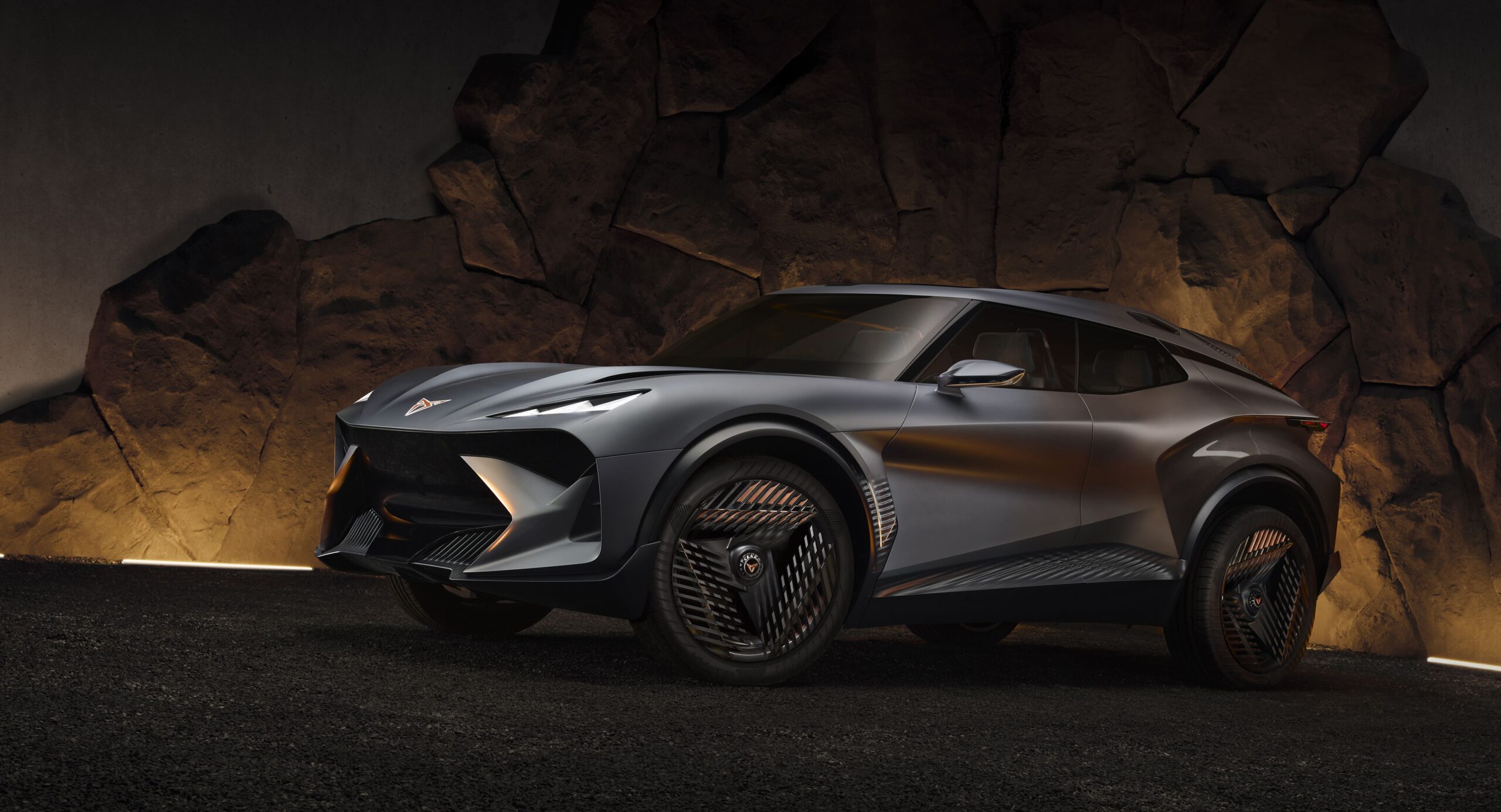 Cupra Tindaya Is a Crazy New Concept with Batmobile-Like Styling