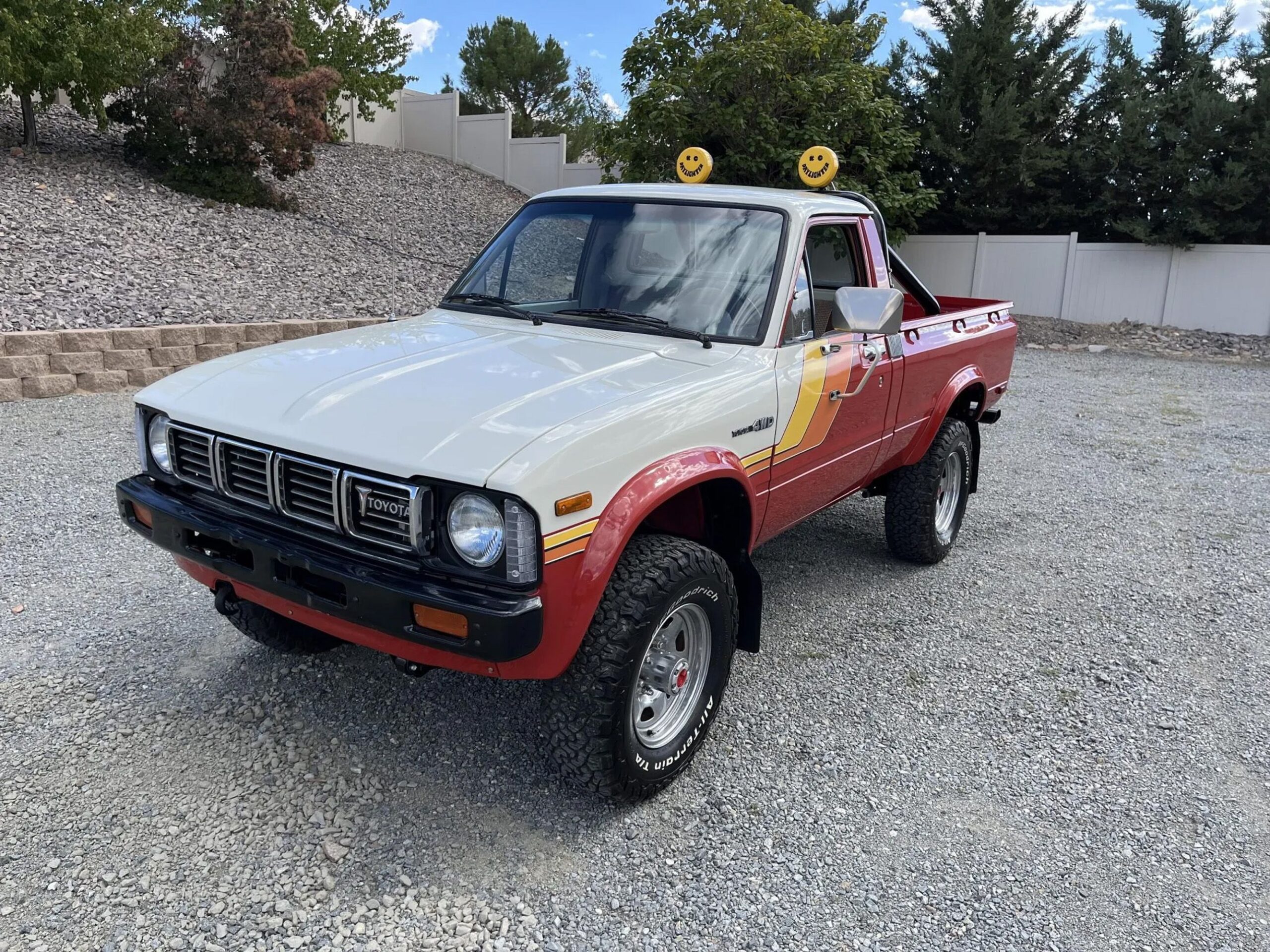 1981 Toyota 4×4 Pickup on Bring a Trailer Sports Awesome ’80s Graphics
