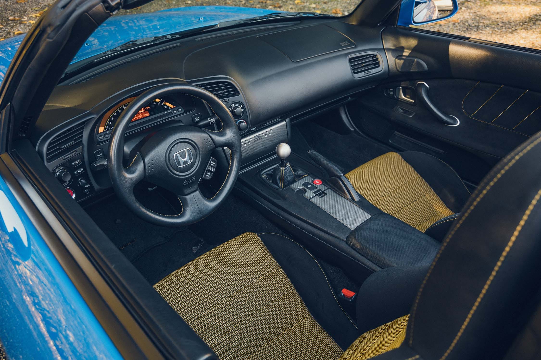 View Interior Photos of the 2009 Honda S2000 CR