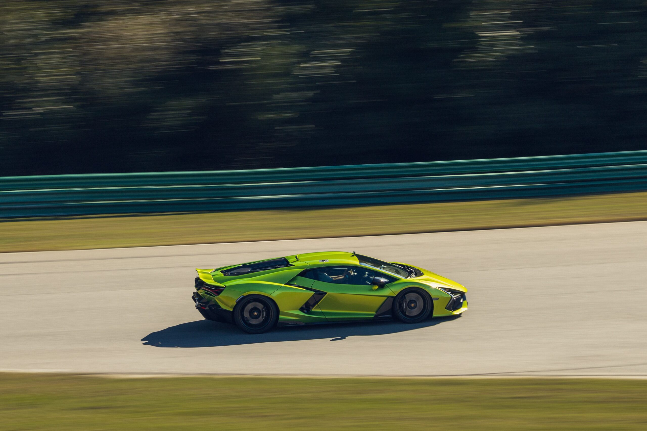 Lamborghini Now Offers a 10-Year Warranty Like Kia, but It Costs Extra