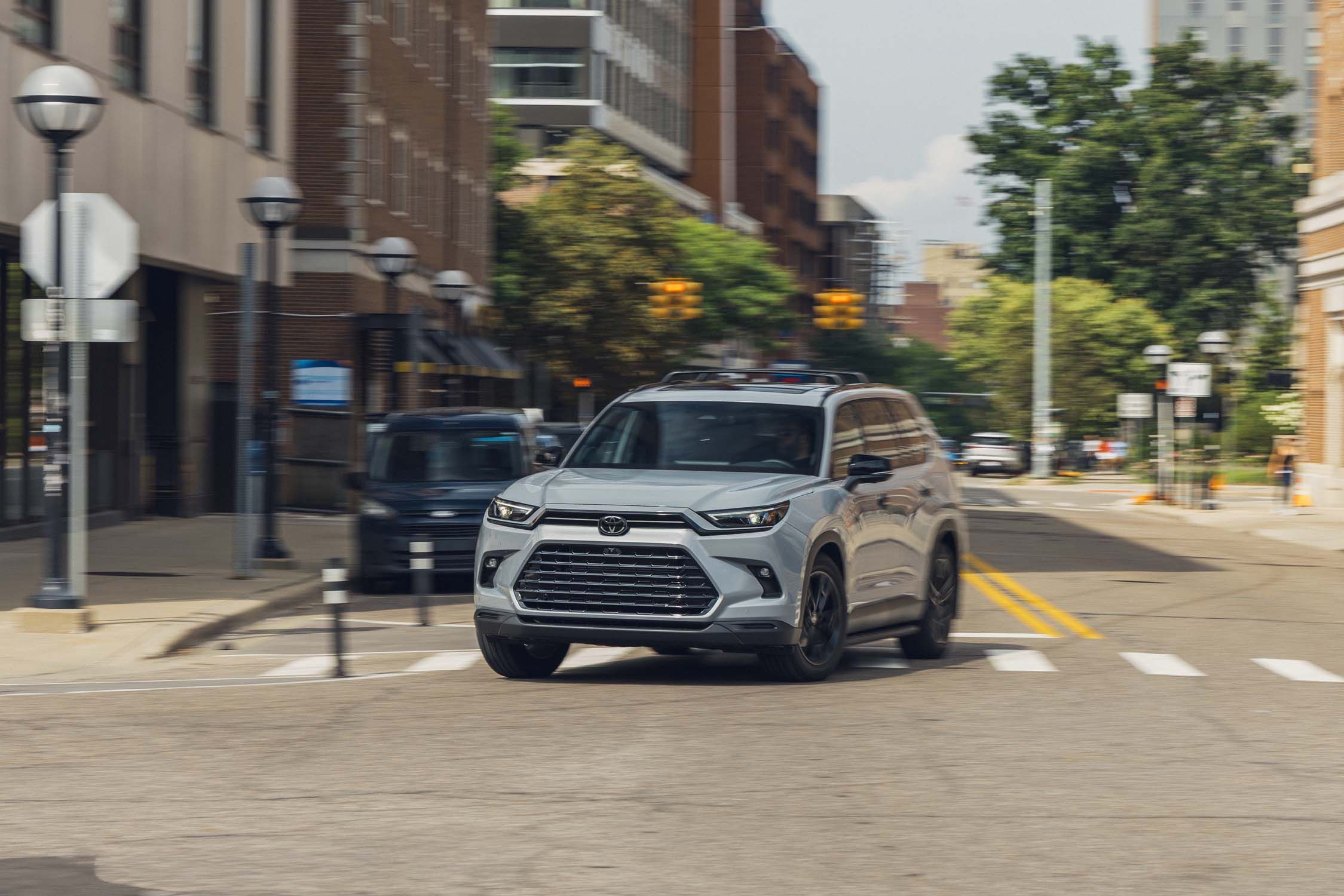 2027 Toyota Grand Highlander Hybrid