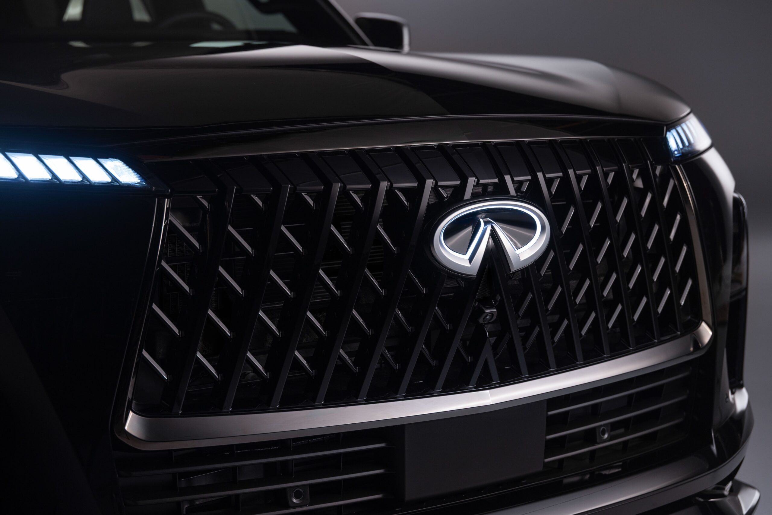 2029 Infiniti QX75