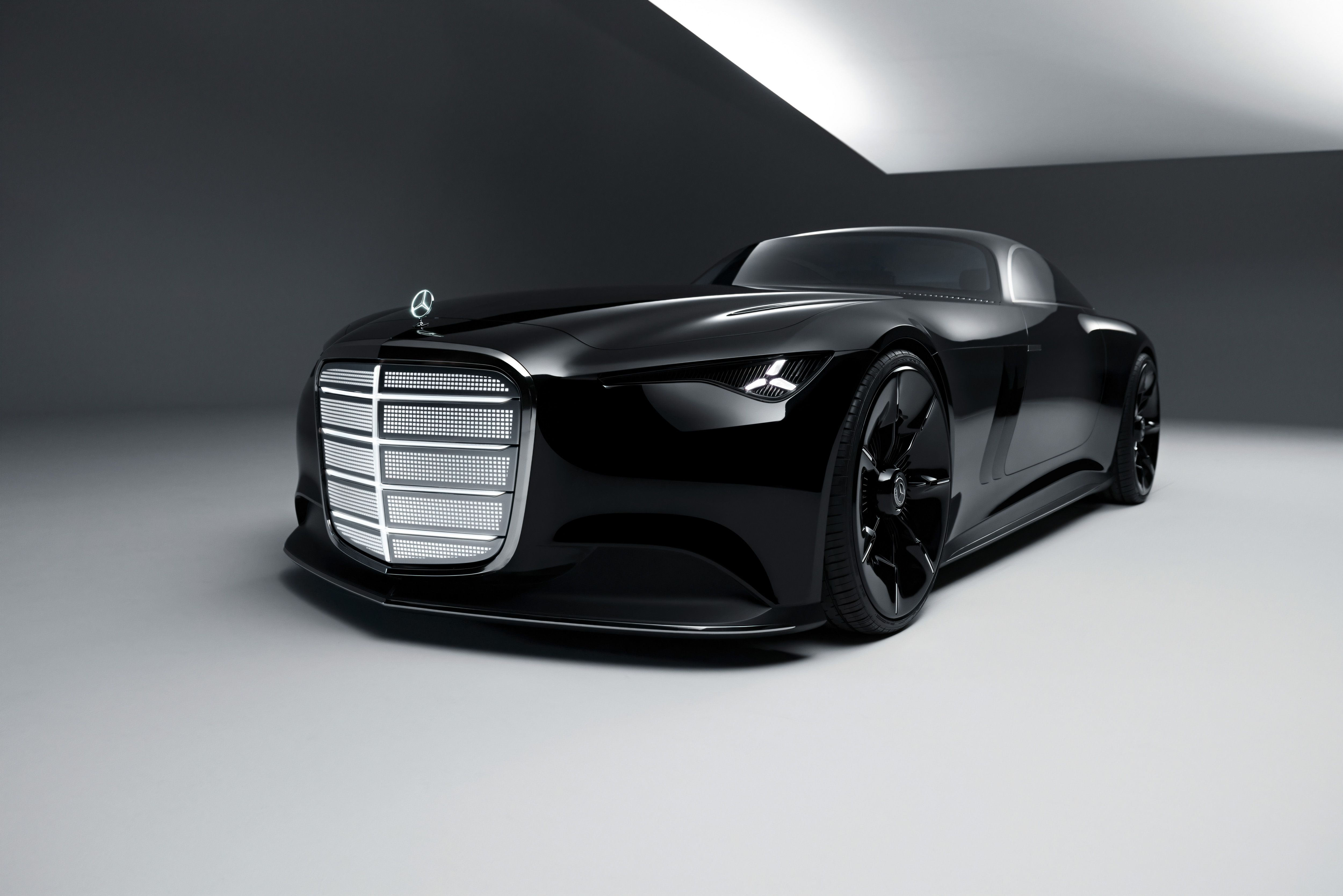 Mercedes Vision Iconic Concept Pairs ’30s Style with Future Tech