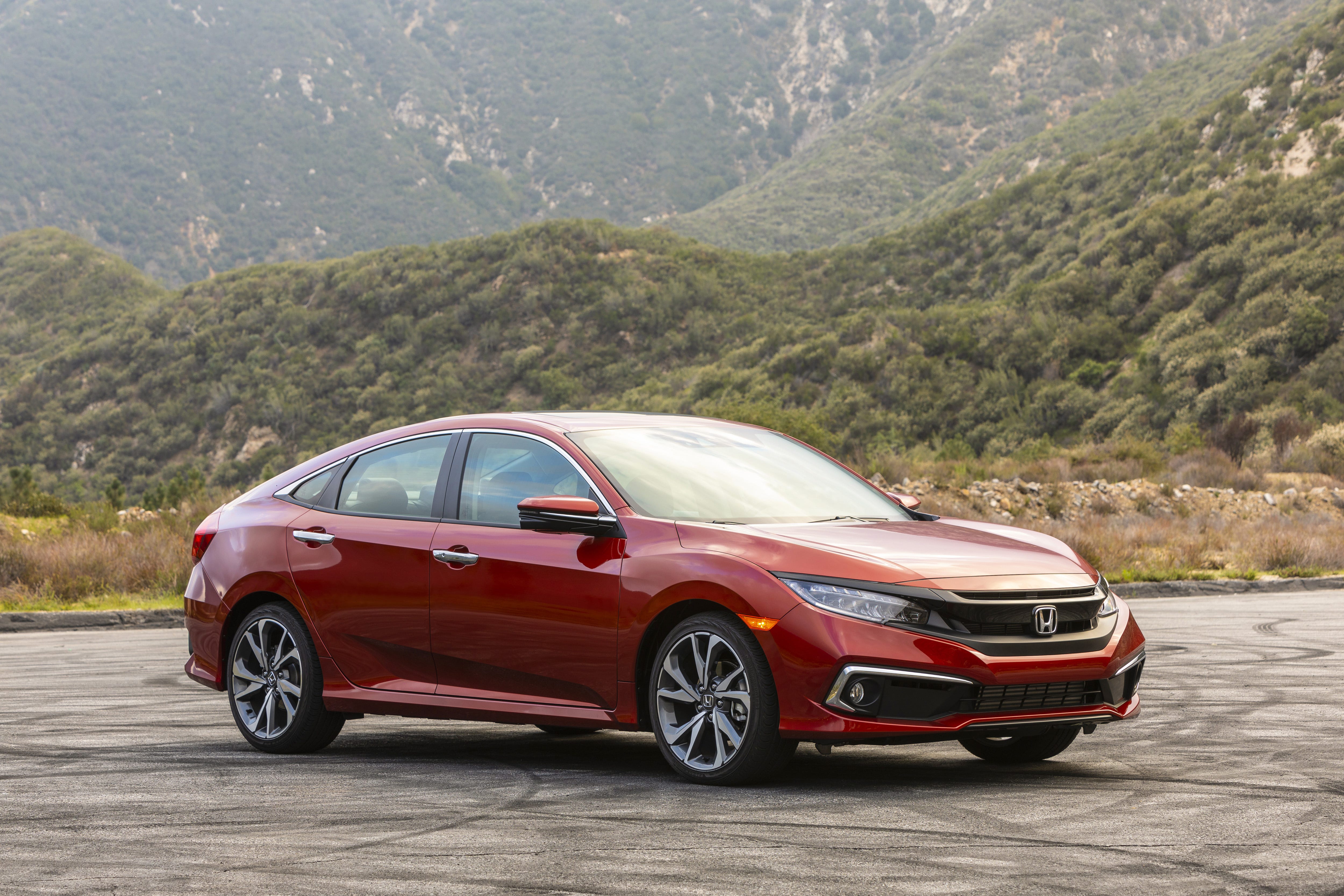Honda Recalls 406,000 Civics Over Wheels That Could Come Off