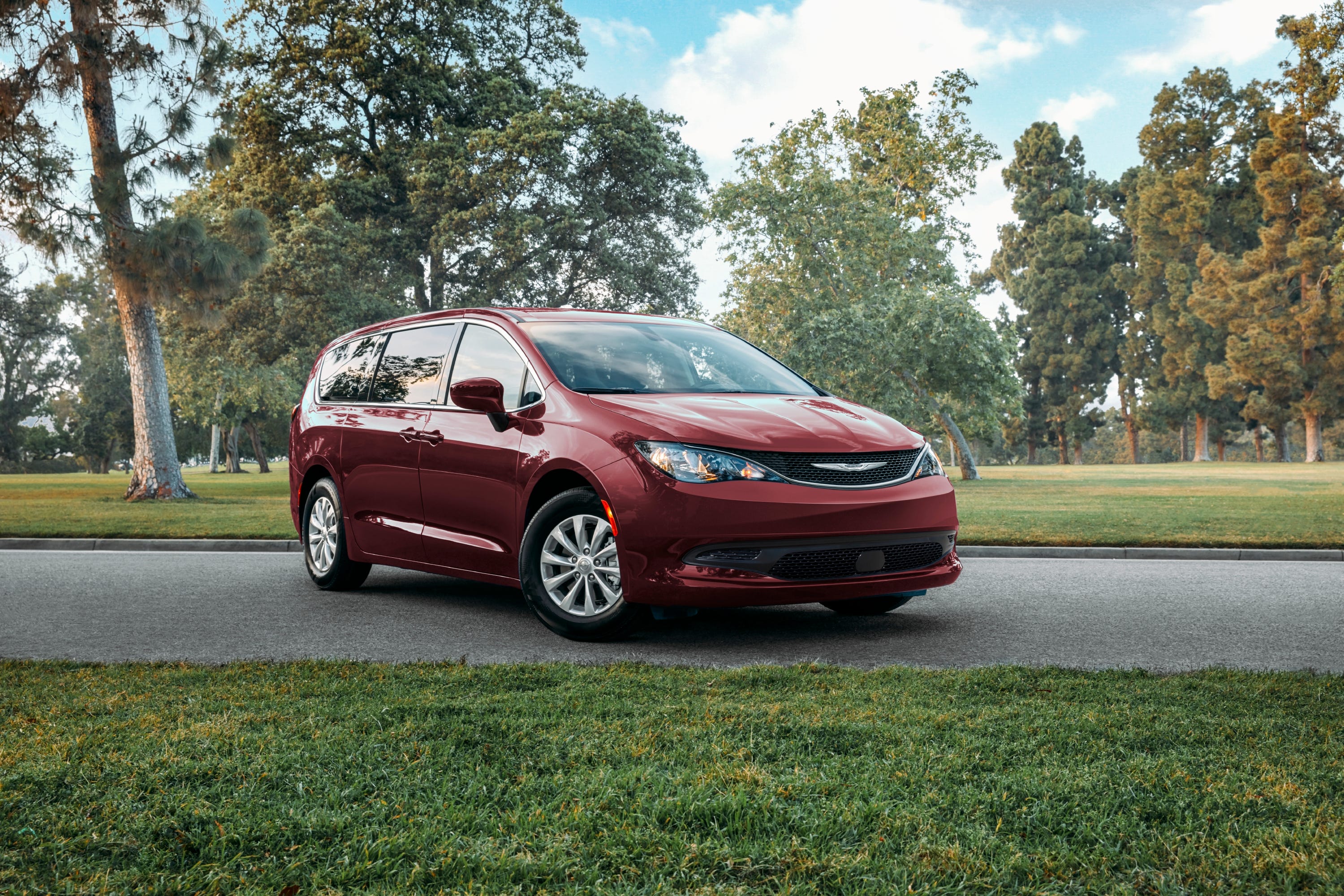 2023 Chrysler Voyager