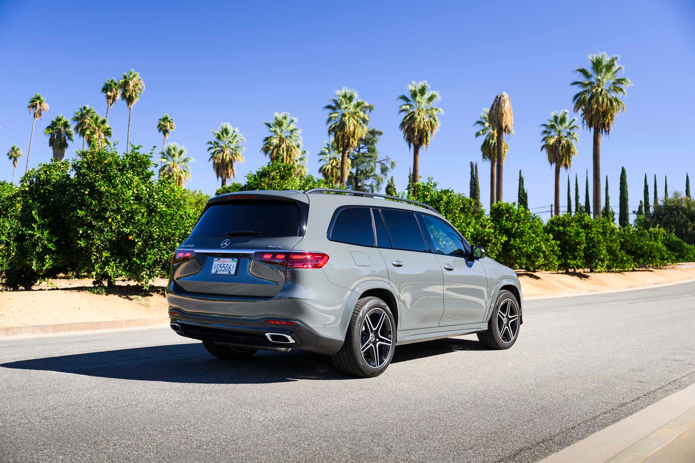 View Exterior Photos of the 2026 Mercedes-Benz GLS450