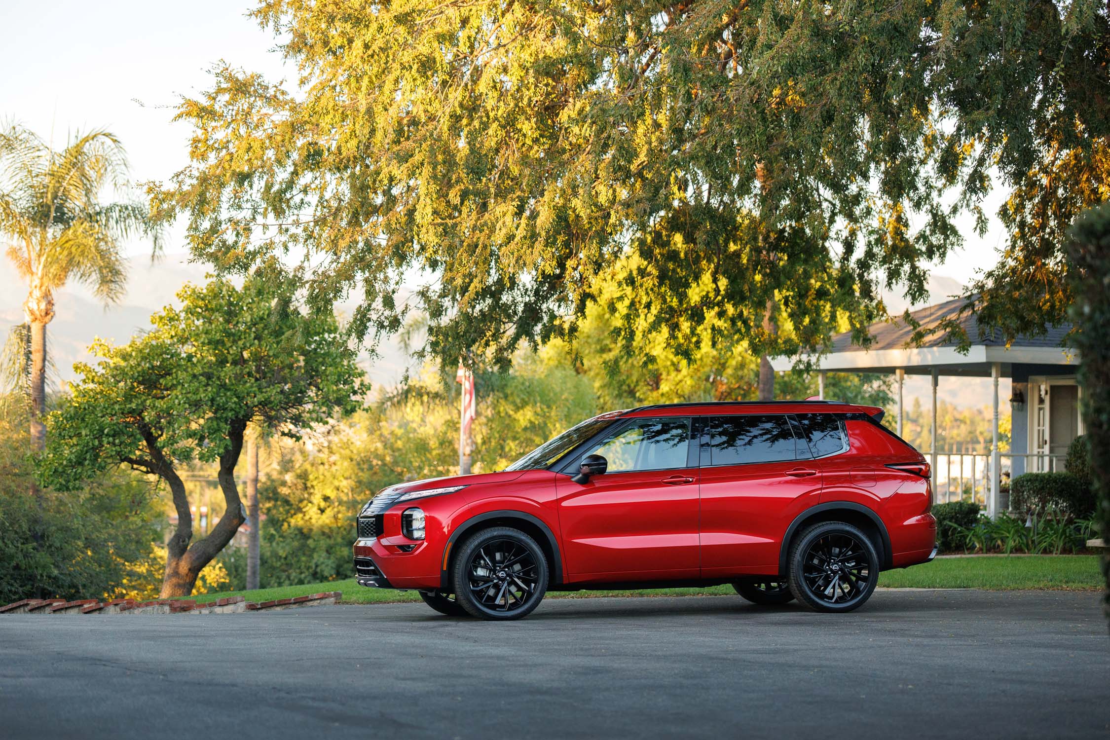 View Exterior Photos of the 2026 Nissan Rogue Plug-In Hybrid