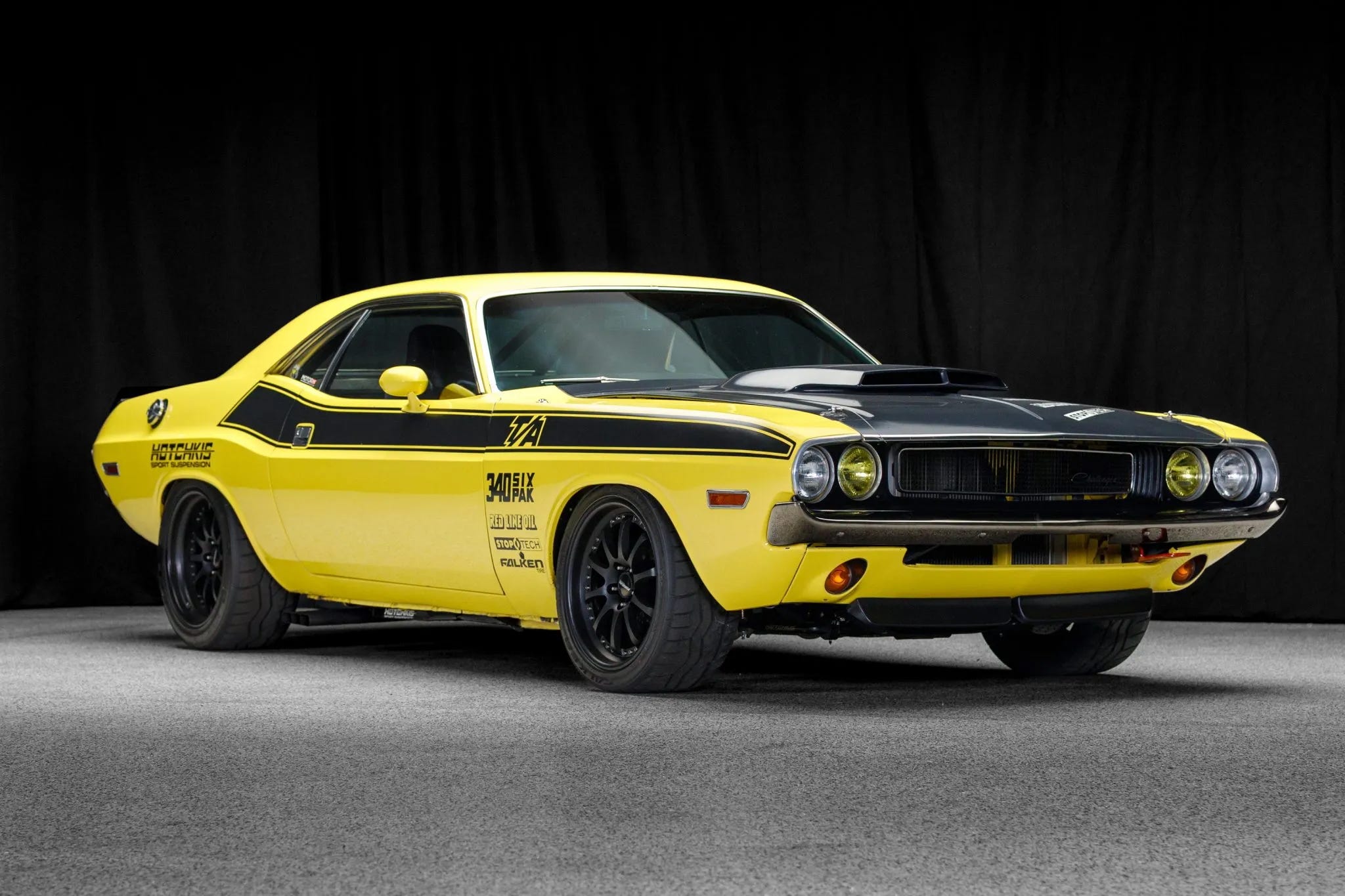 Four Decades Later, the Original Owner Bought Back Her 1970 Dodge Challenger