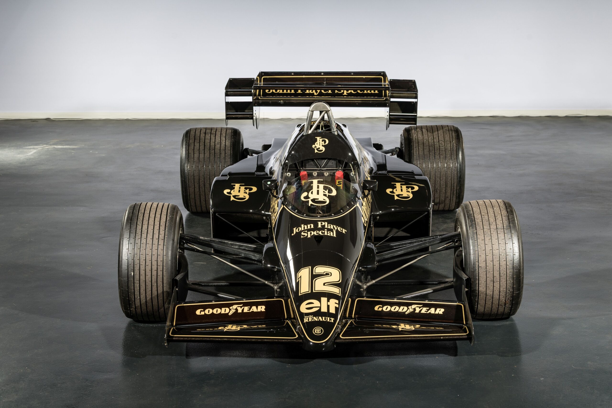 Renault Is Auctioning Tons of Cars, from Wacky Concepts to F1 Racers
