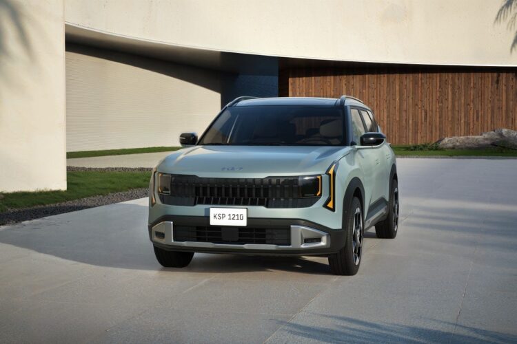 2027 Kia Seltos Is Bigger Than Before and Looks More Like an EV