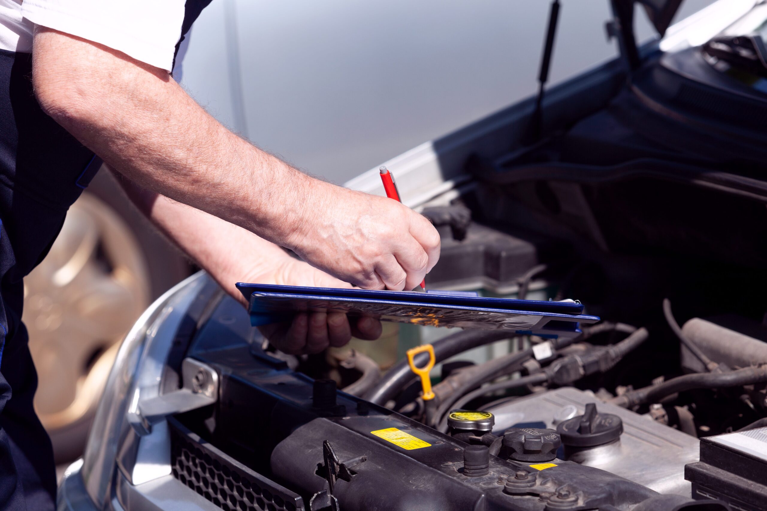 How to Read a Vehicle History Report When You’re Shopping for a Used Car