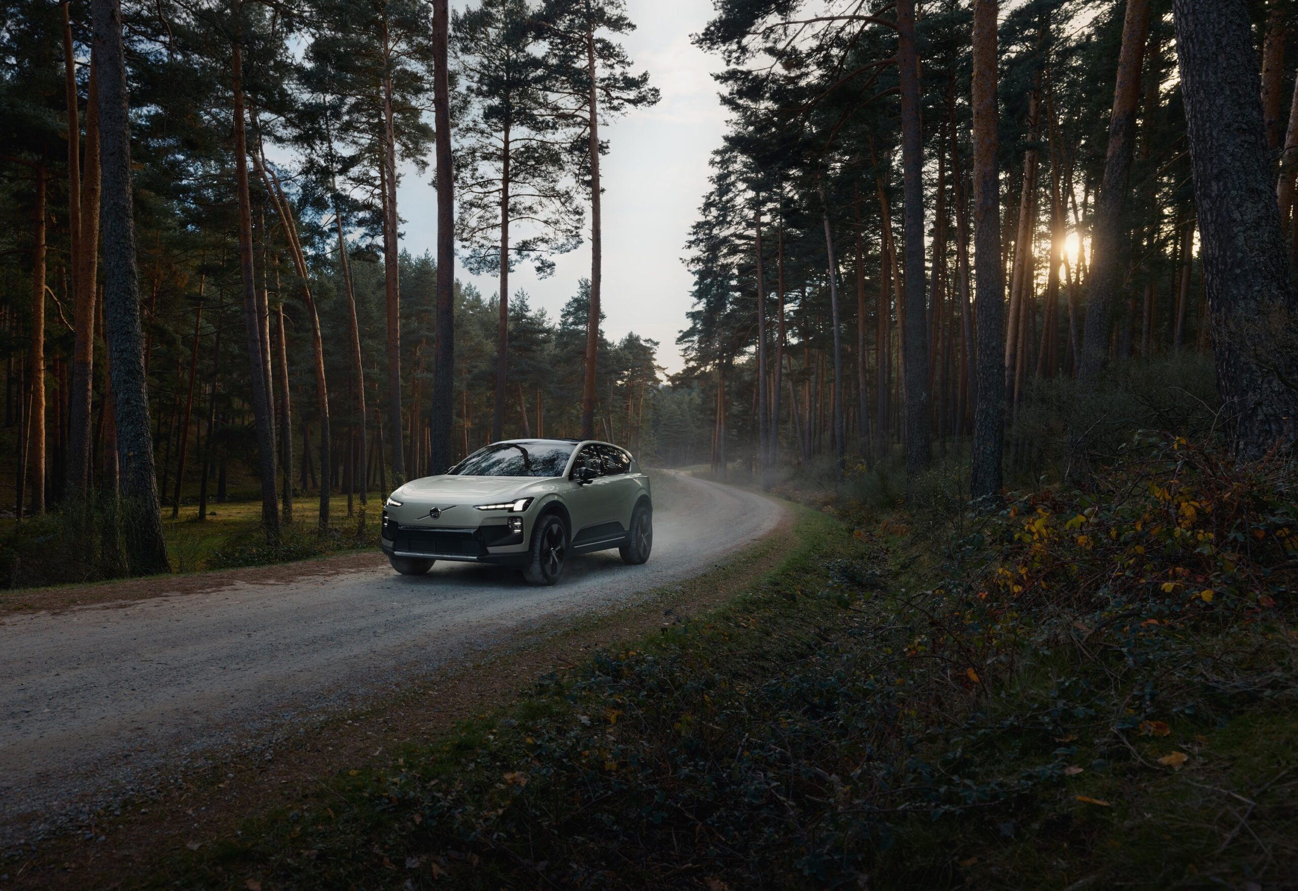 View Photos of the 2028 Volvo EX60 Cross Country