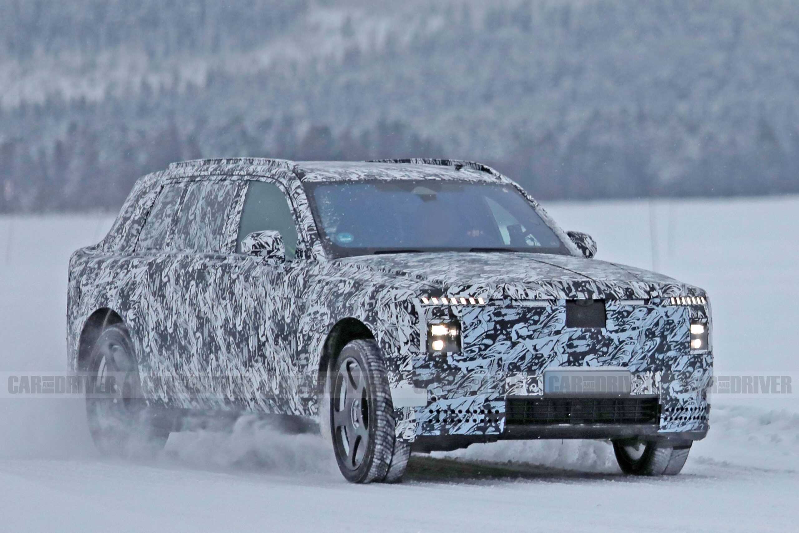 Rolls-Royce’s Second EV Will Follow the Cullinan Formula